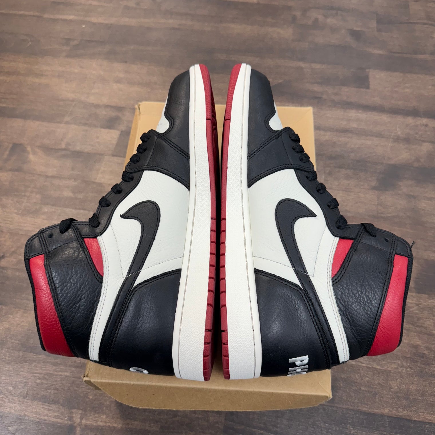 Not for Resale Varsity Red Jordan 1 High (USED,No Box)