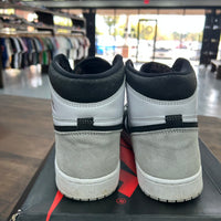 Bleached Coral Jordan 1 High OG (USED)