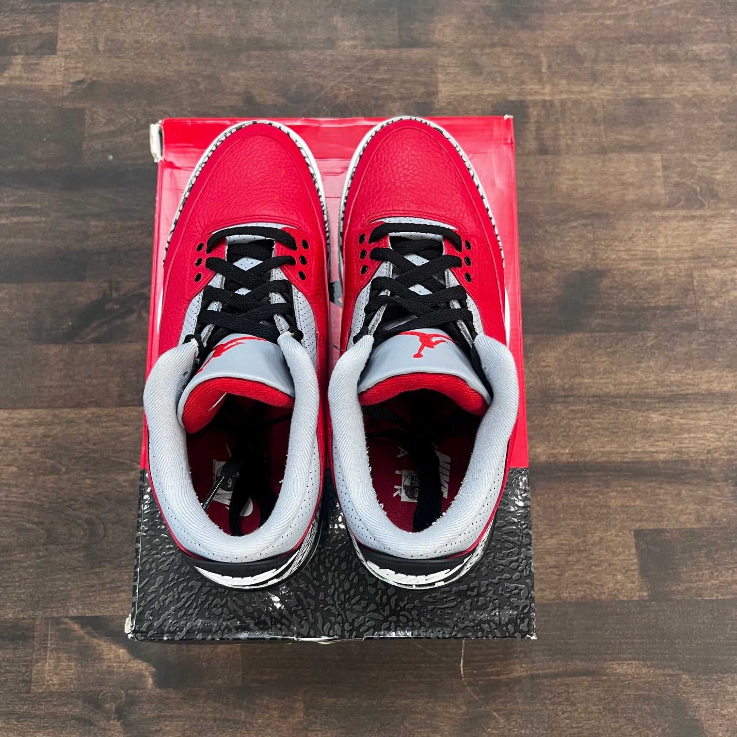 Unite Jordan 3 Retro SE (USED)