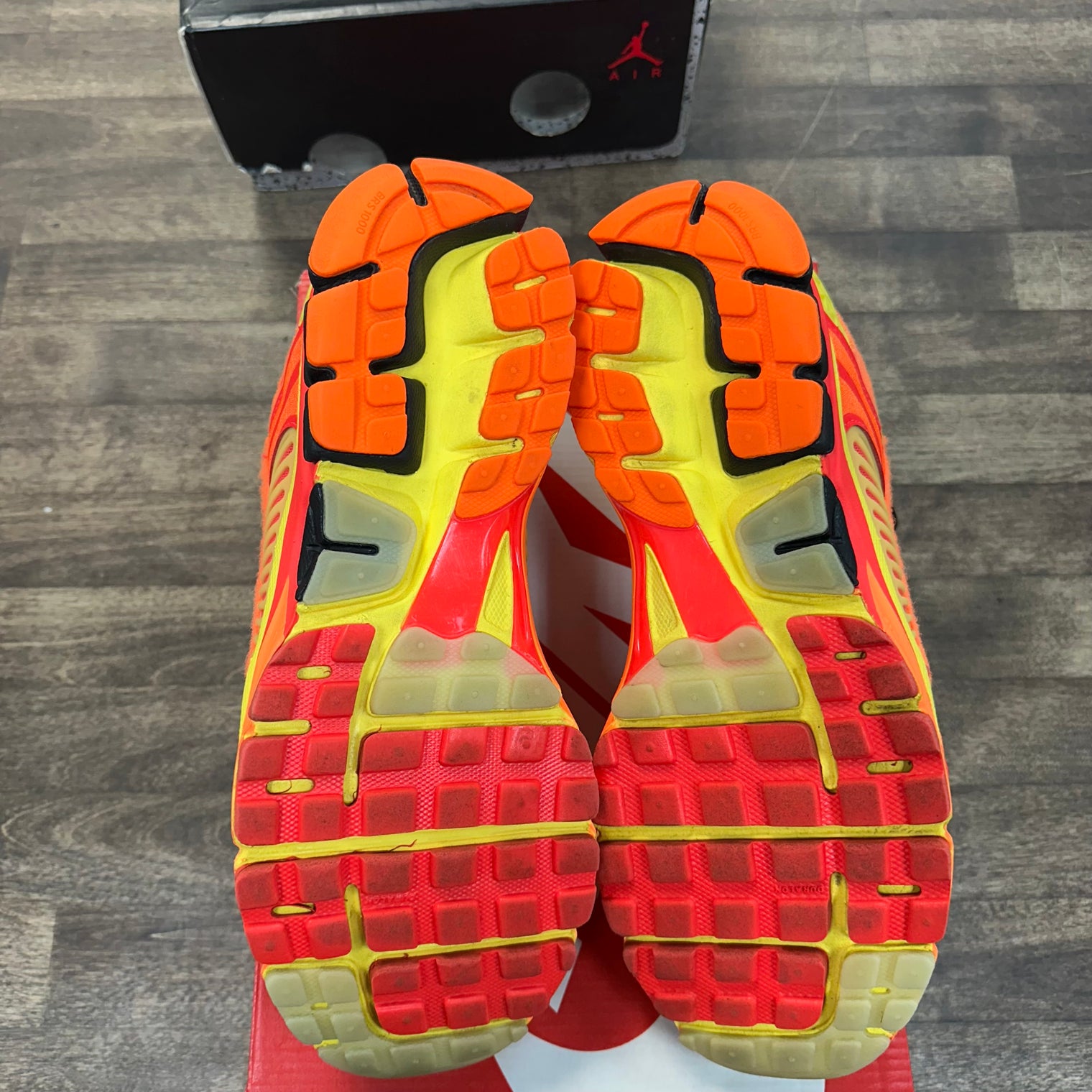 Doernbecher Nike Vomero 5 (USED,Replacement Box)