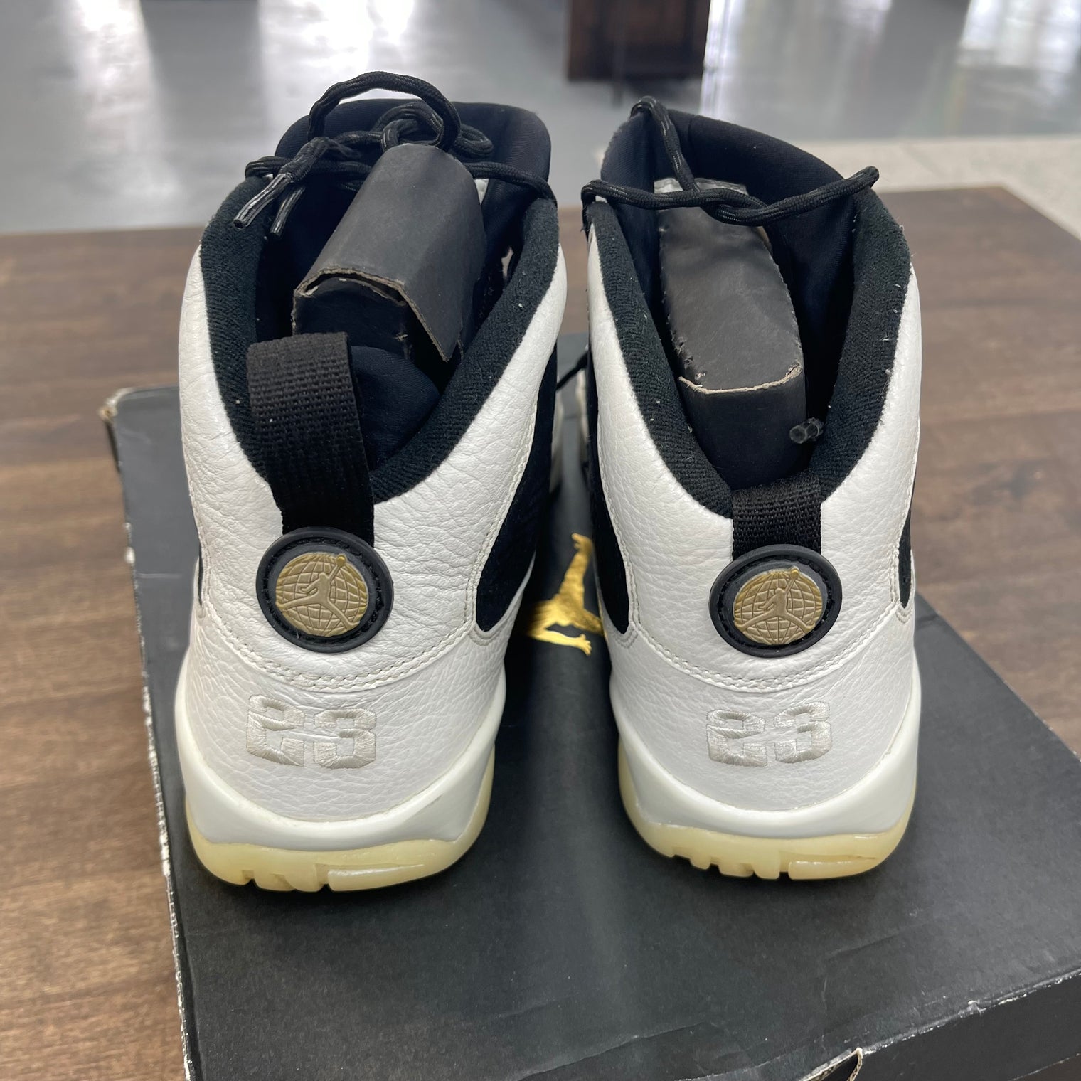 City of Flight Jordan 9 (USED)