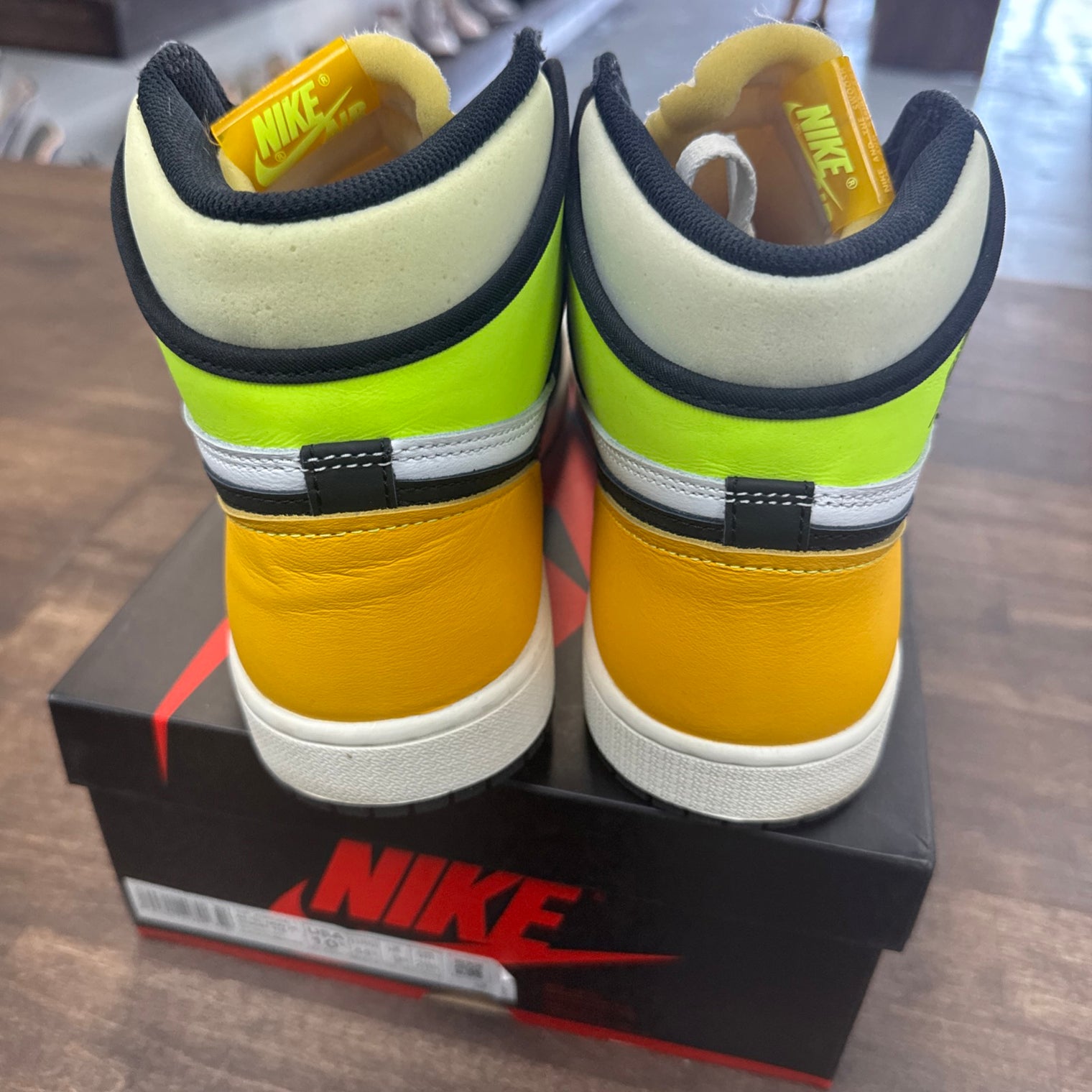 Volt Jordan 1 High (USED)