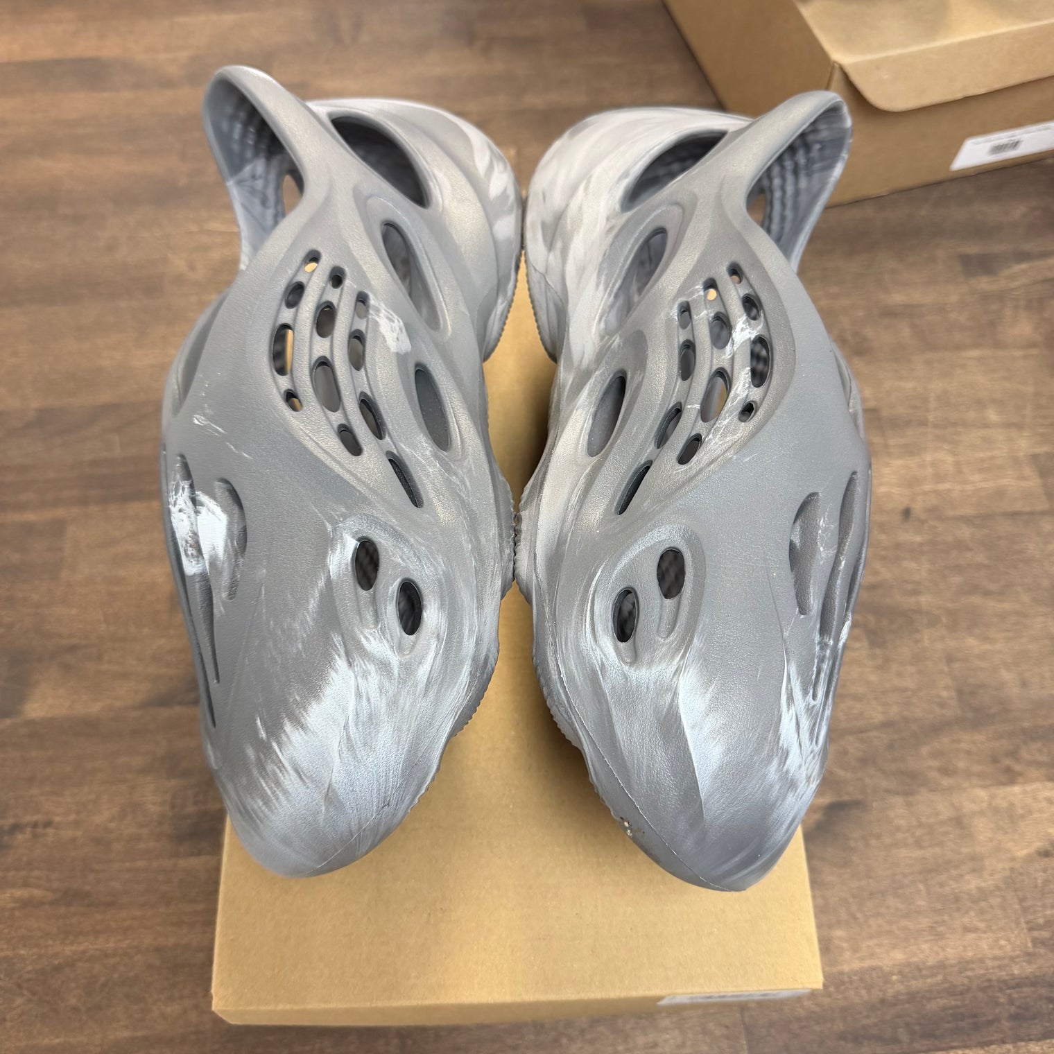 Mx Granite Yeezy Foam RNNR (USED)