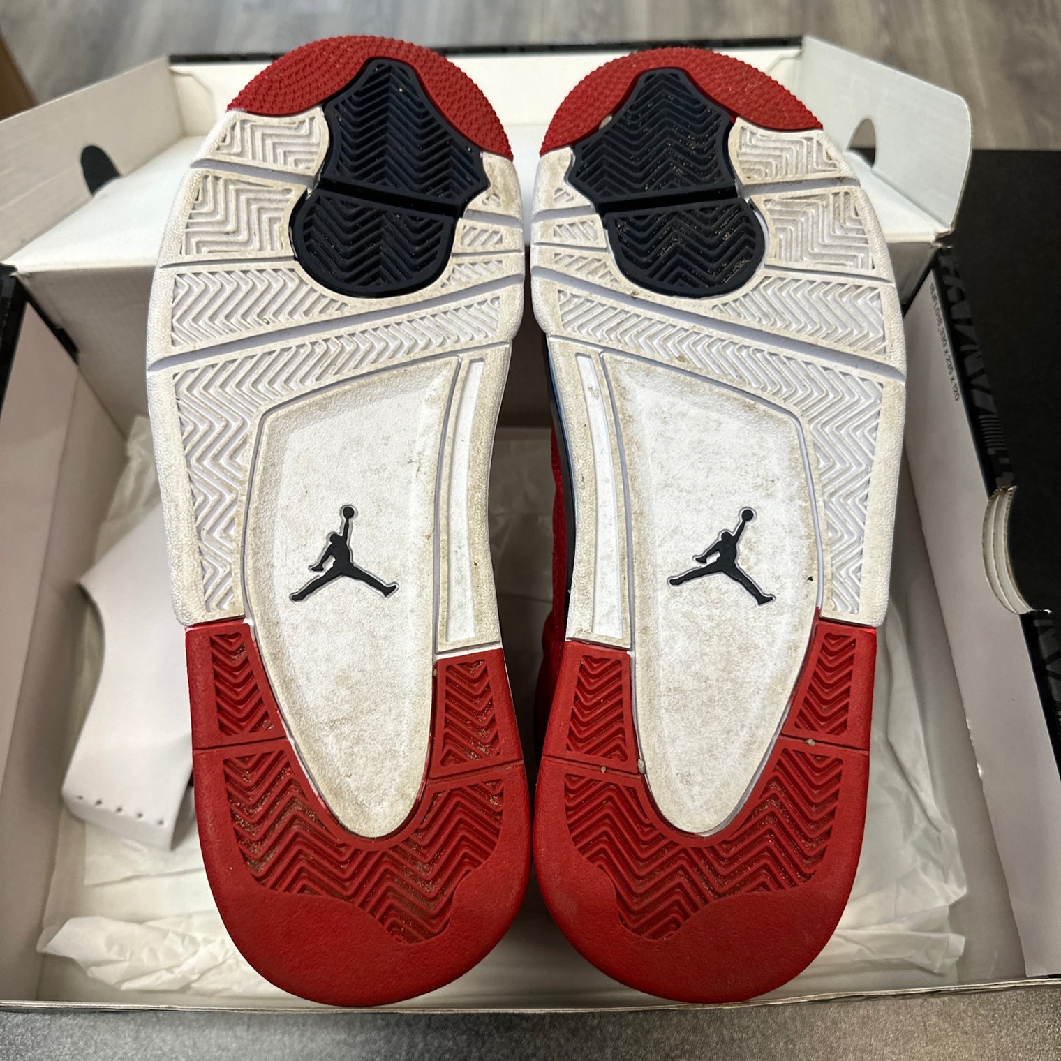 Fiba Jordan 4 (USED)
