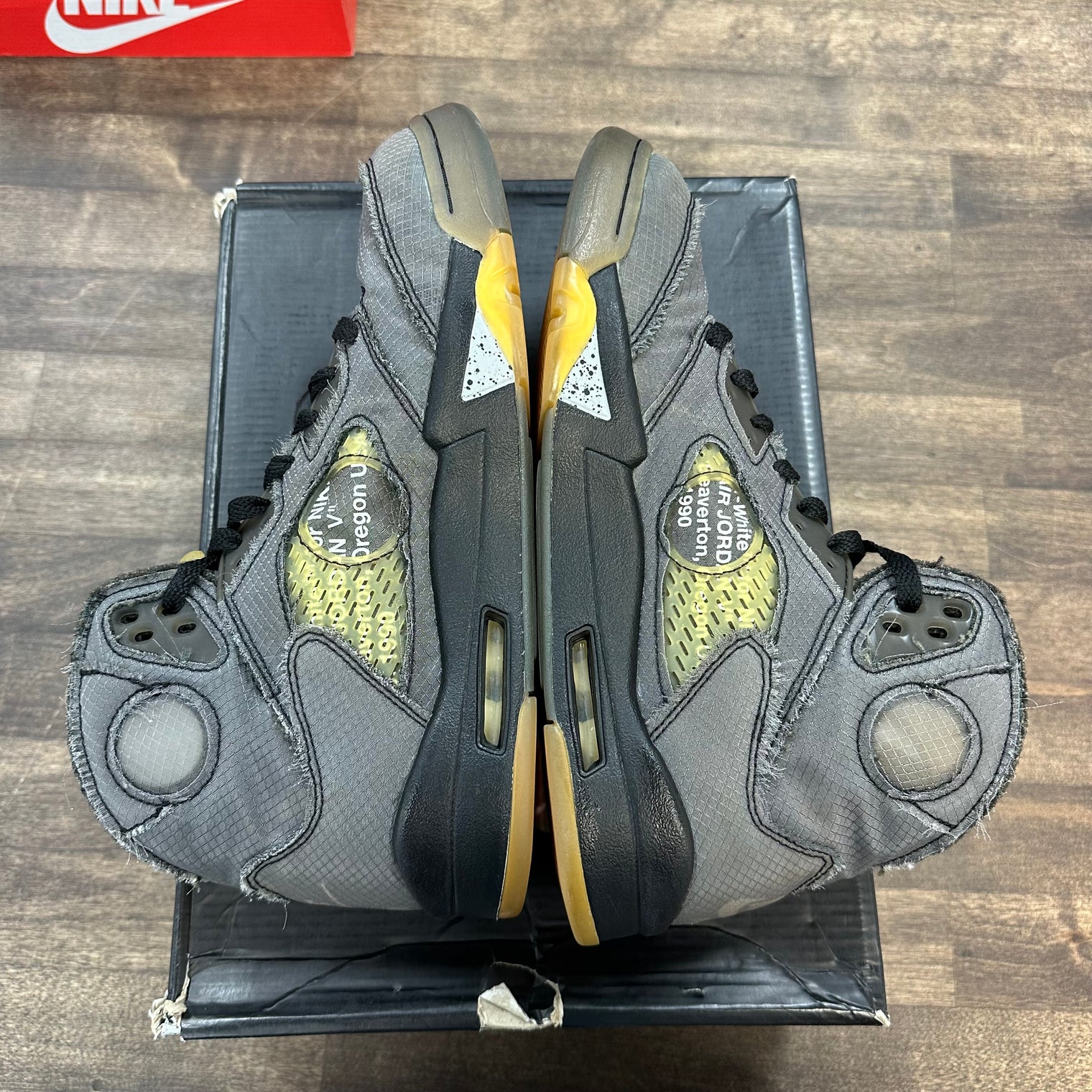 Off-White Muslin Jordan 5 Retro (USED)