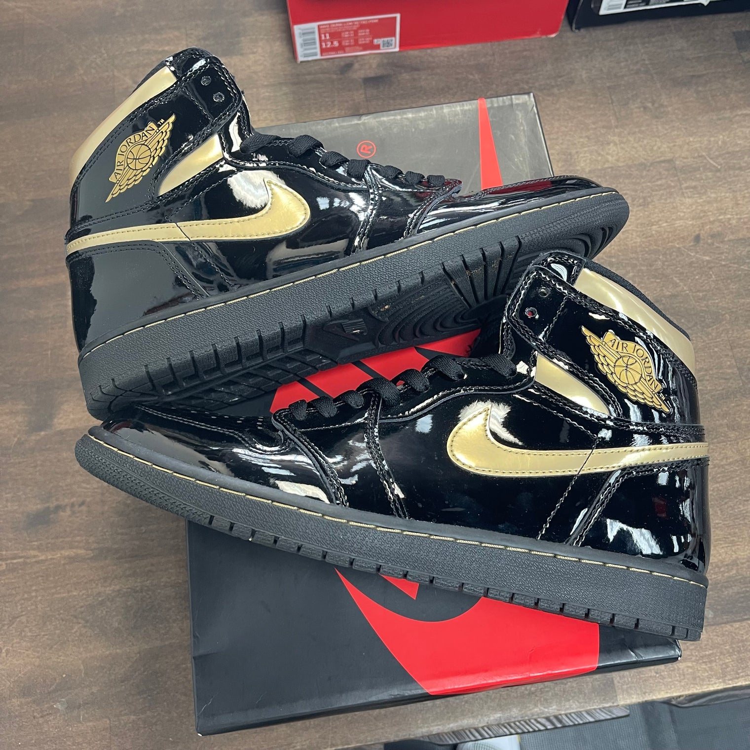 Black Metallic Jordan 1 High (USED)