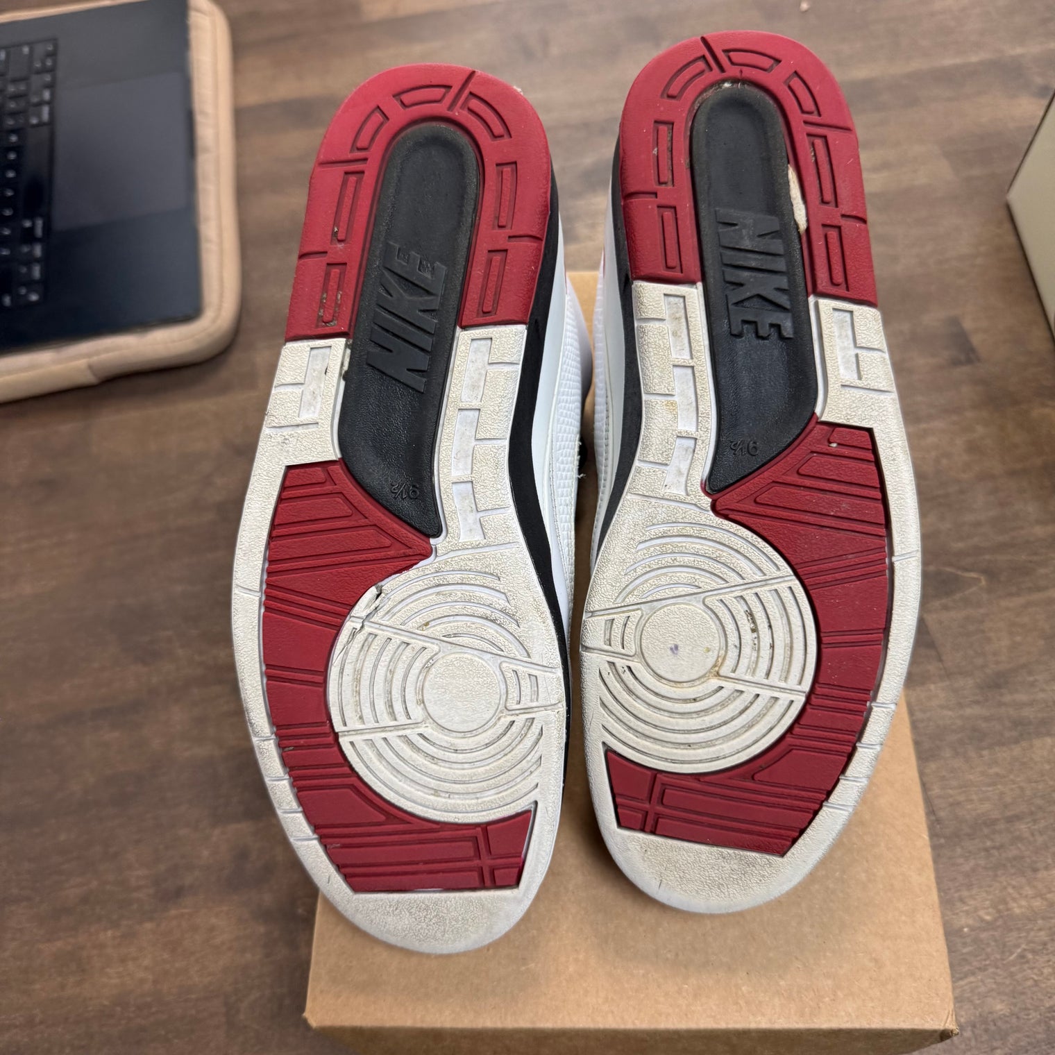 Chicago Jordan 2 Retro (USED, No Insoles, No Box)