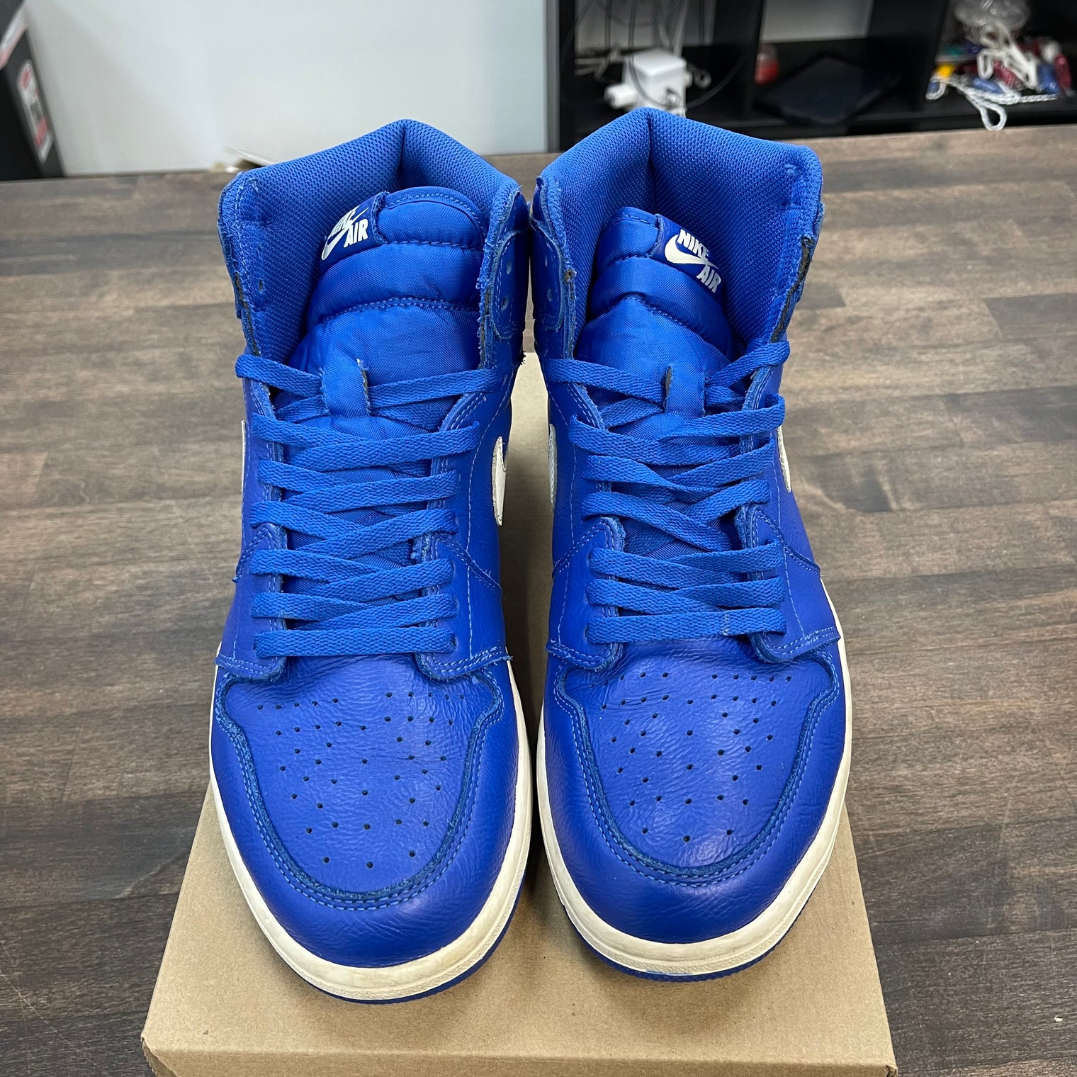 Hyper Royal Jordan 1 High (USED,NO BOX)