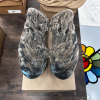MX Carbon Yeezy Foam RNNR (USED, No Box)
