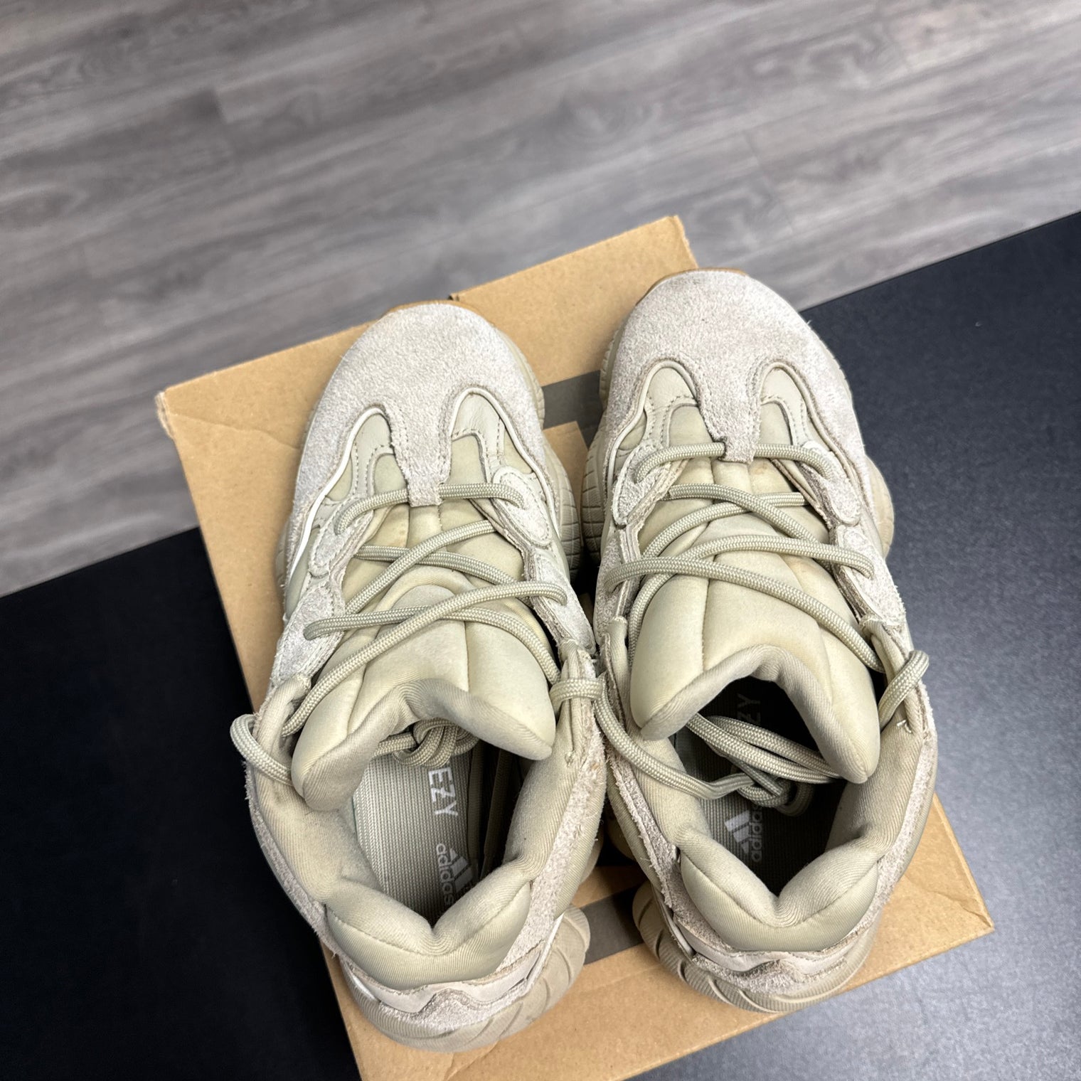 Stone Yeezy 500 (USED)