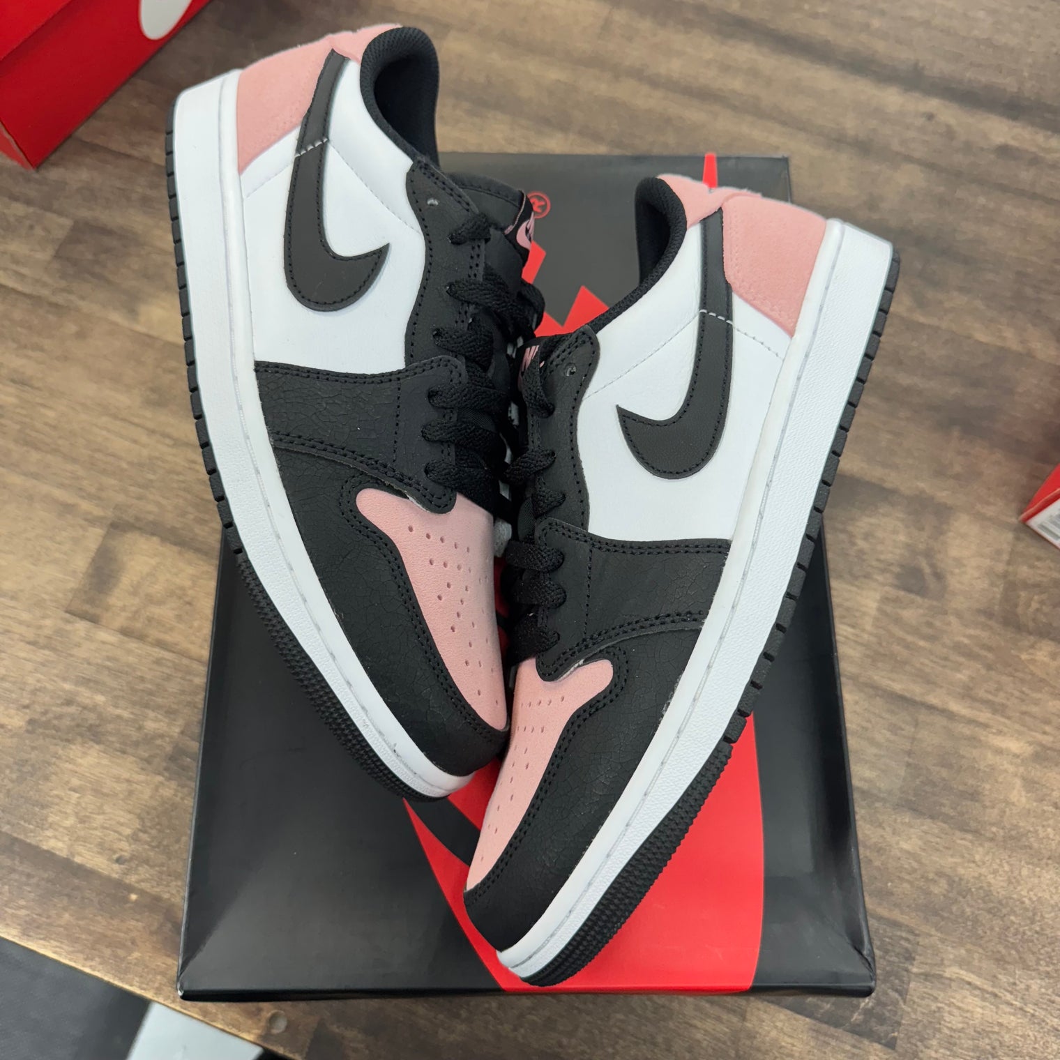 Bleached Coral Jordan 1 Low OG (Like New)