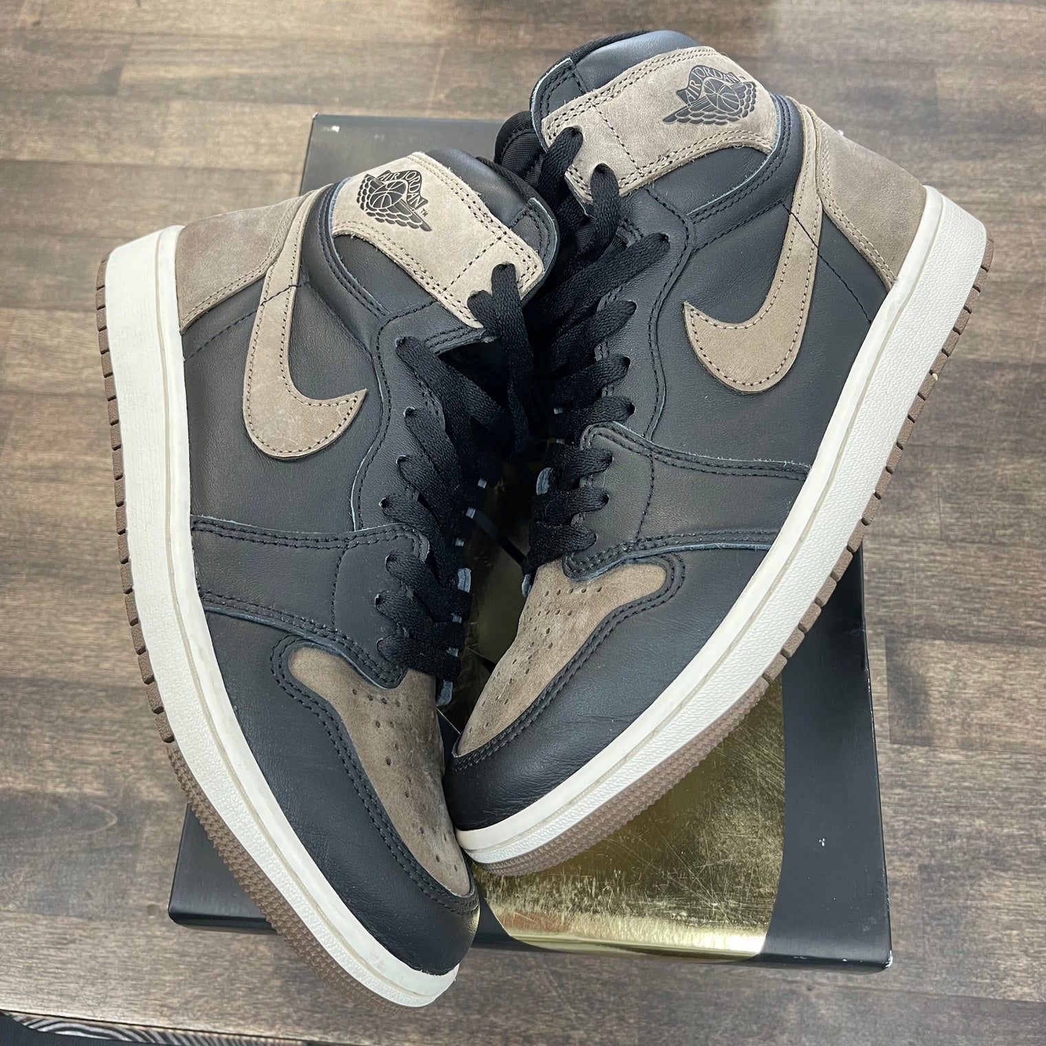 Palomino Jordan 1 High (USED)