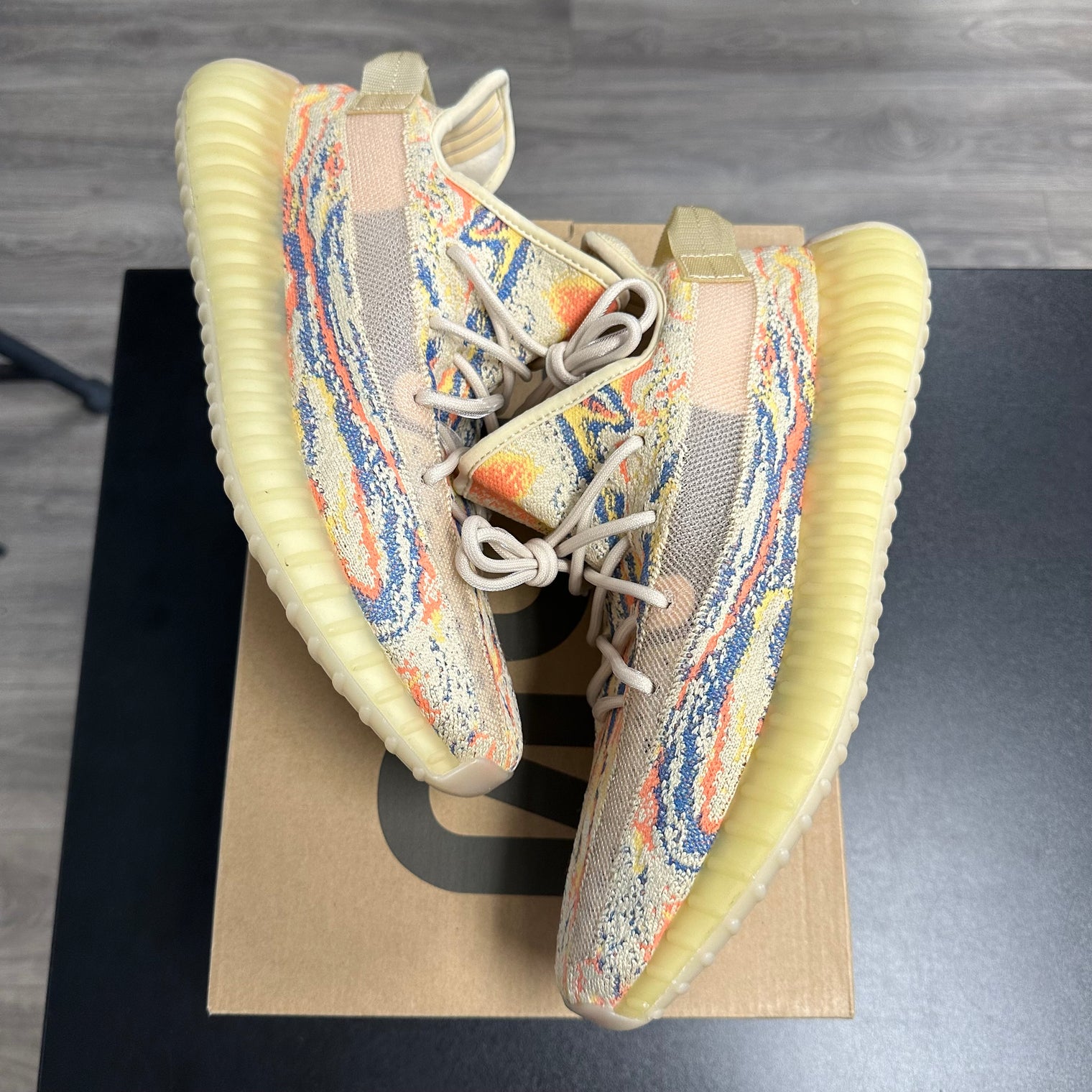 MX Oat Yeezy Boost 350 V2 (USED)