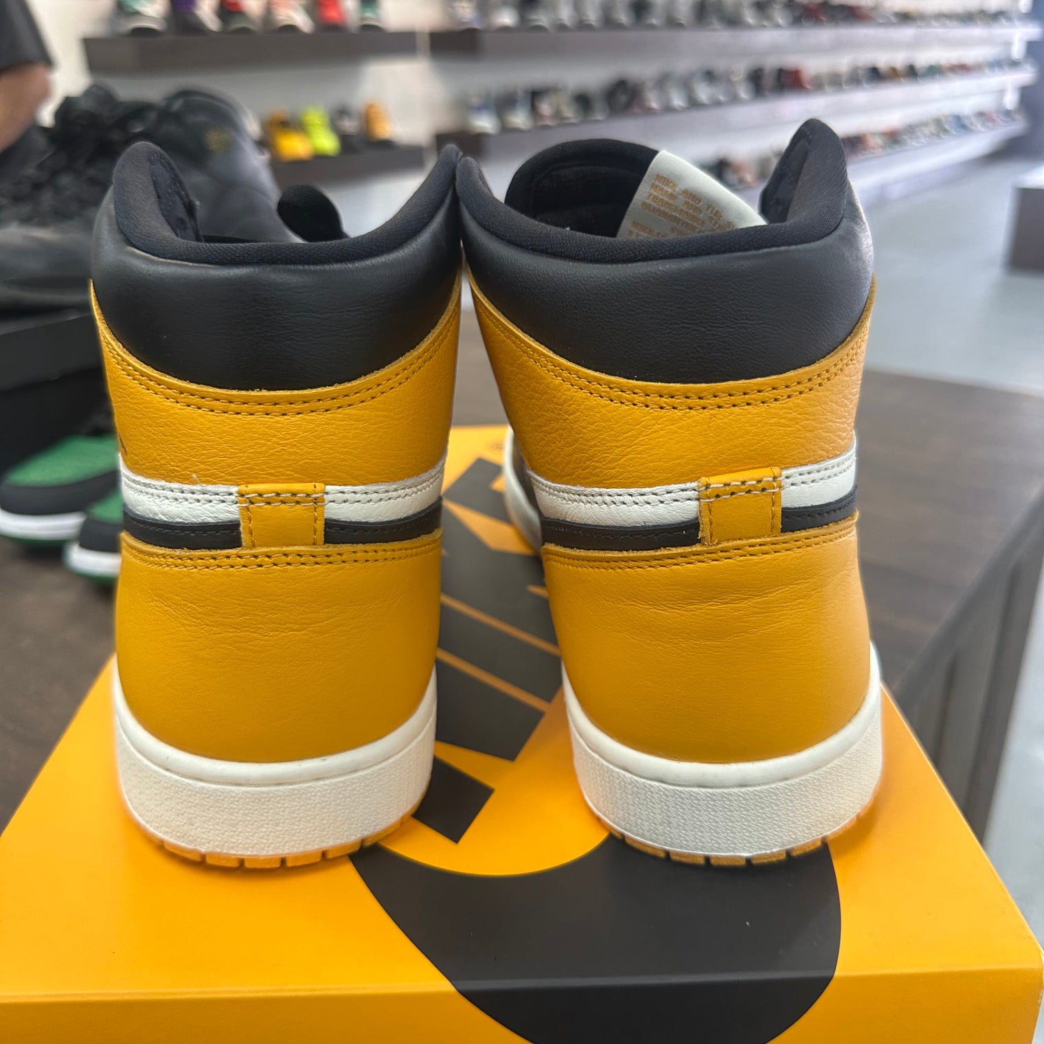 Taxi Yellow Toe Jordan 1 High (USED)