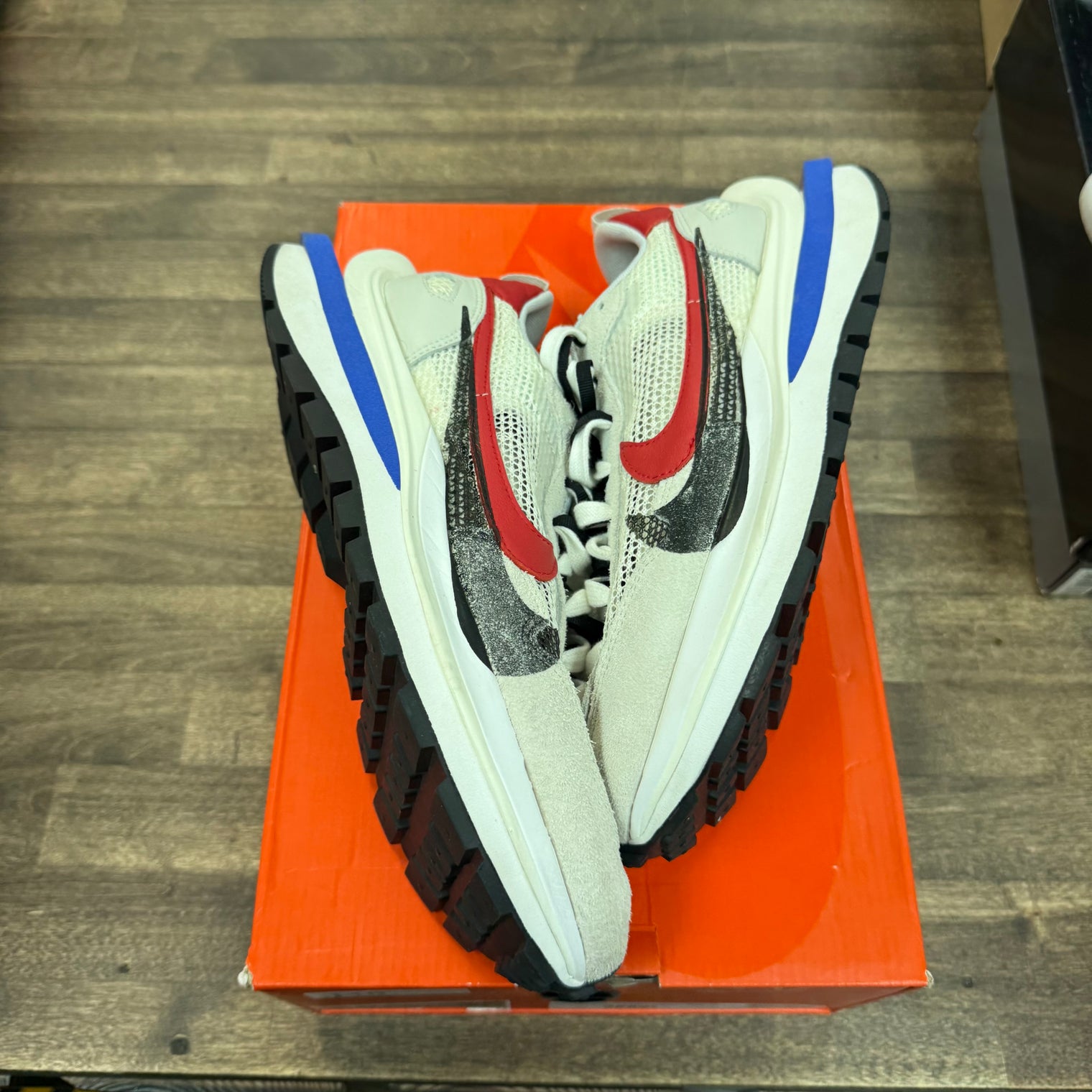 Sacai Sport Fuchsia Game Royal Nike Vaporwaffle (USED)