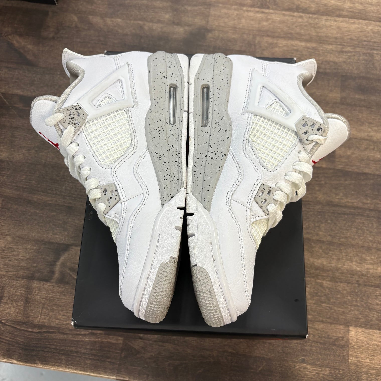 White Oreo Jordan 4 (GS) (USED)