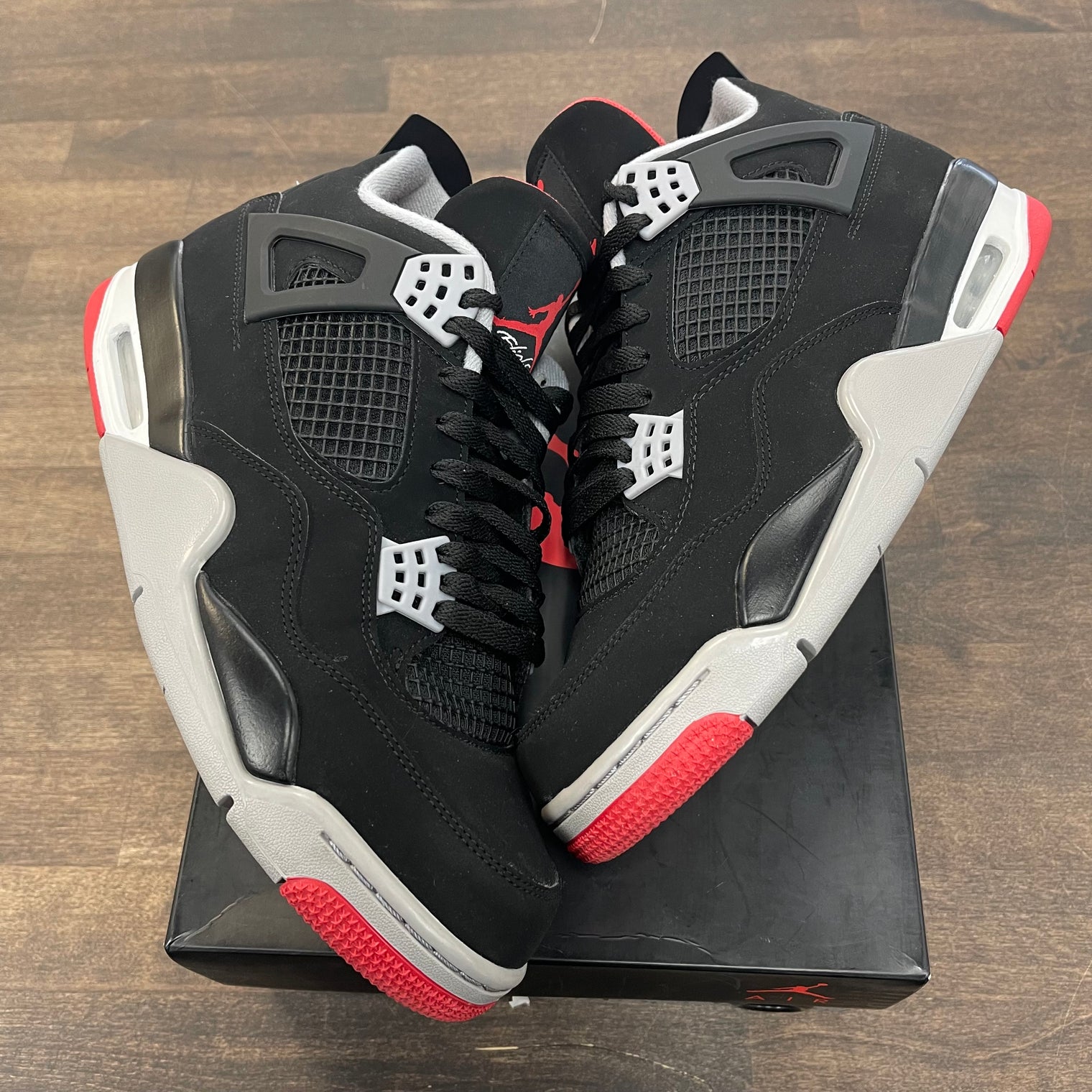 Bred Jordan 4 2019 (USED)