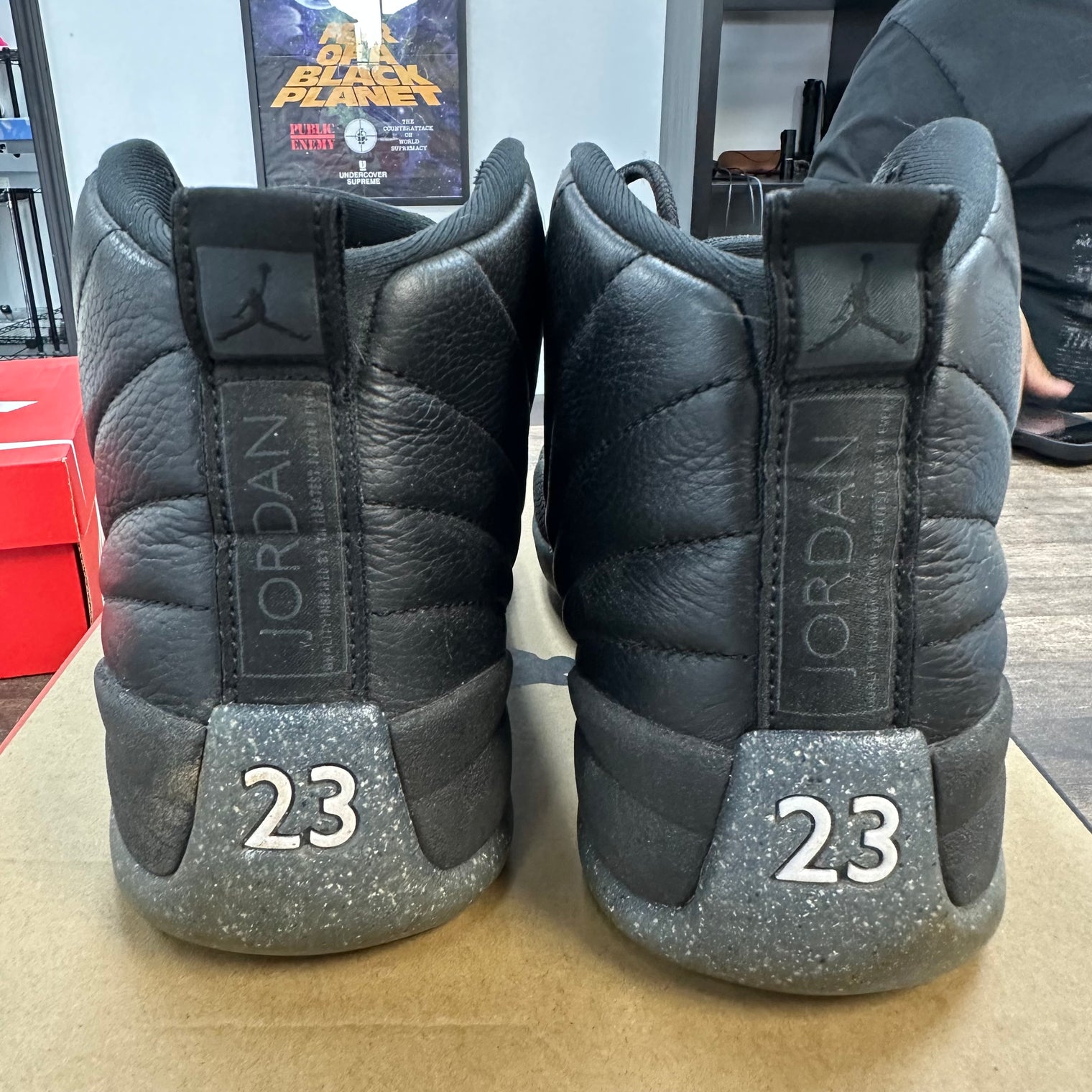 Utility Jordan 12 Retro (USED)
