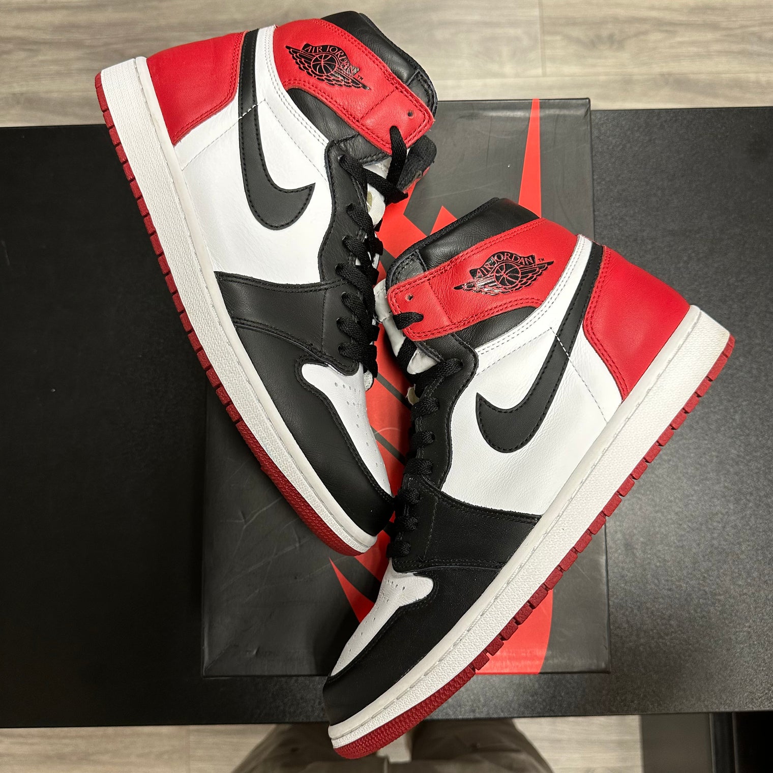 Jordan 1 High Black Toe (Used)