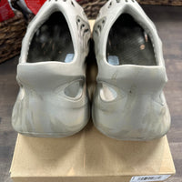 Stone Sage Yeezy Foam RNNR (USED)