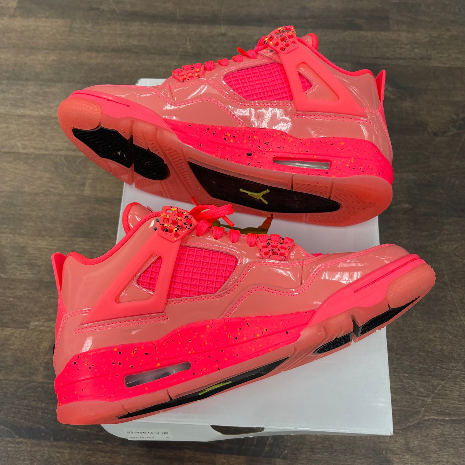 (W) Hot Punch Jordan 4 (USED)