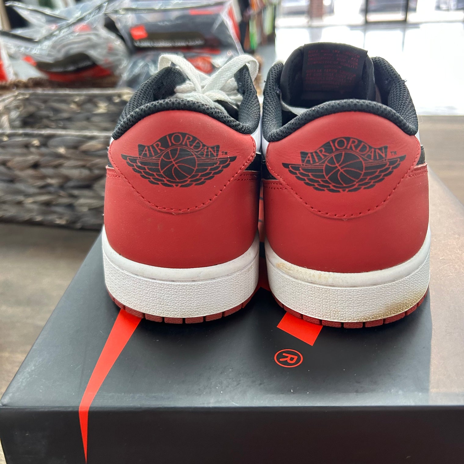 Black Toe Jordan 1 Low OG (USED)