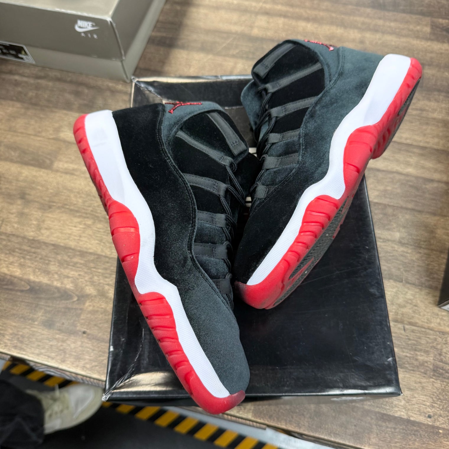 Bred Velvet Jordan 11 Retro (W) (USED)