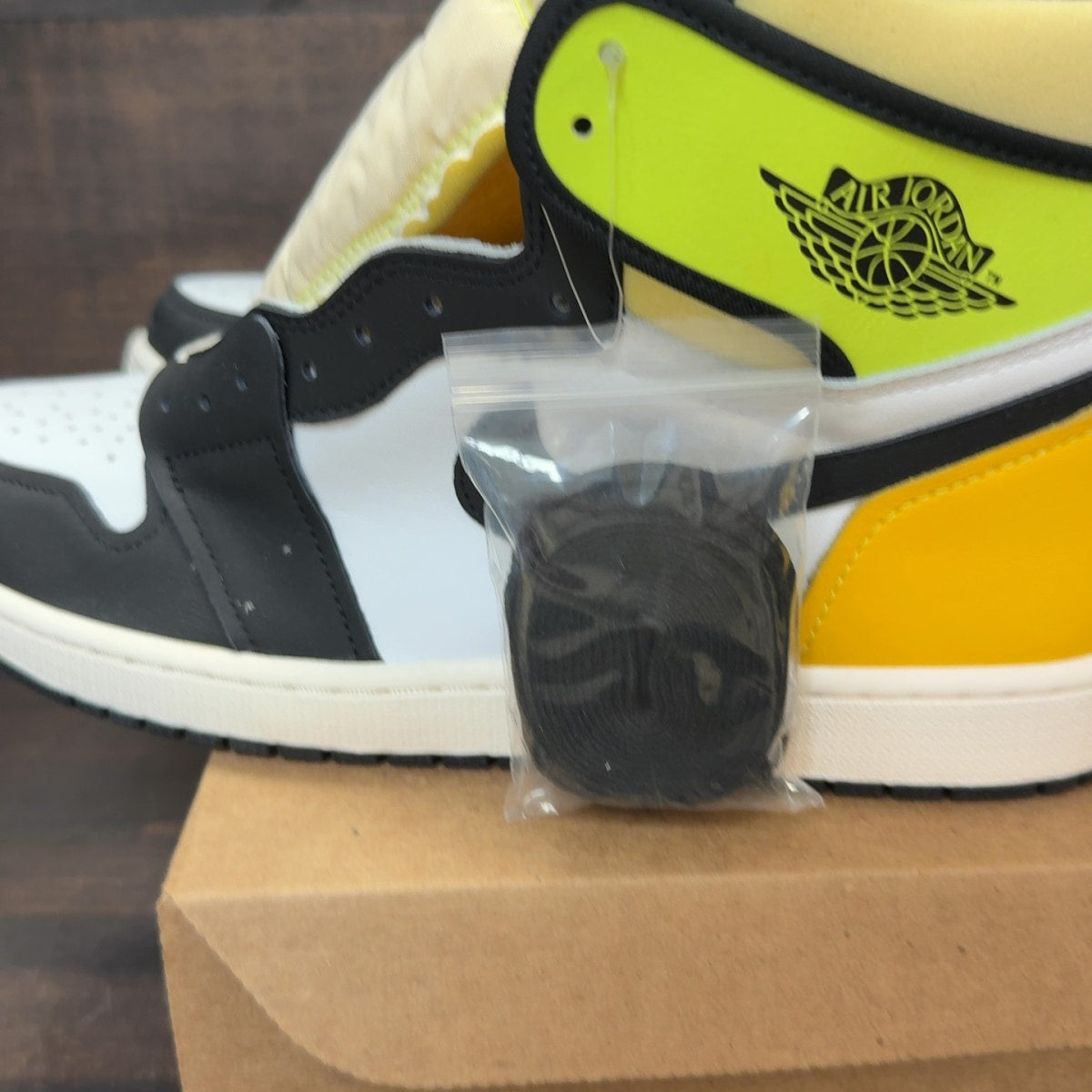 Jordan 1 Retro High White Black Volt University Gold Size 13 - Image 7