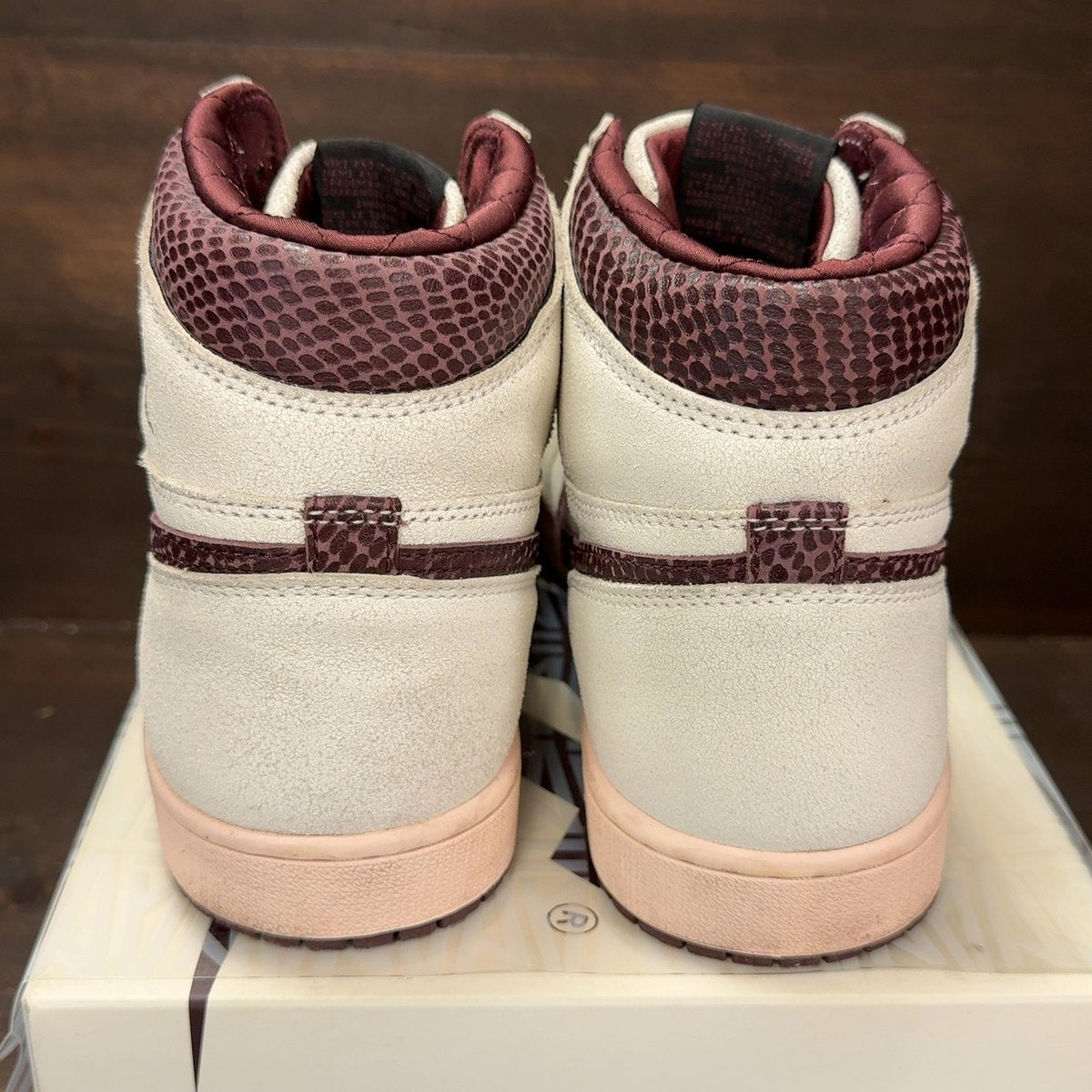 Jordan 1 Retro High OG A Ma Maniére Size 12 (Pre-Owned) - aux