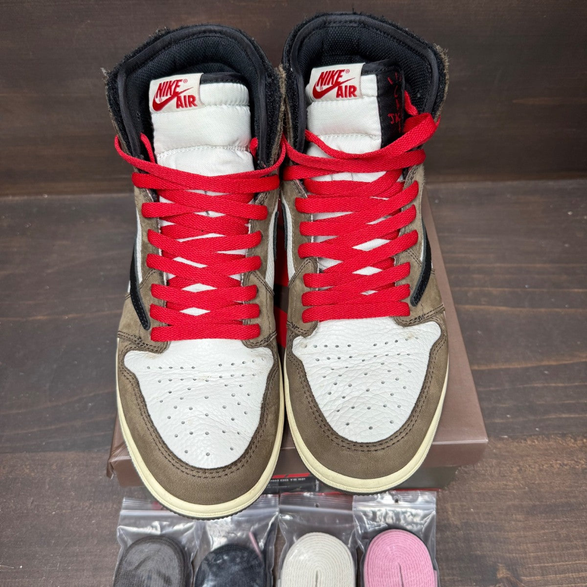 Jordan 1 Retro High OG SP Travis Scott Mocha - Image 2
