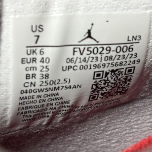 Jordan 4 Retro Bred Reimagined - Image 8