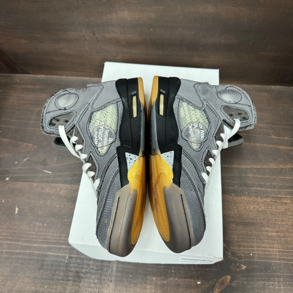 Jordan 5 Retro Off-White Muslin Size 9 (Pre-Owned) - Image 4