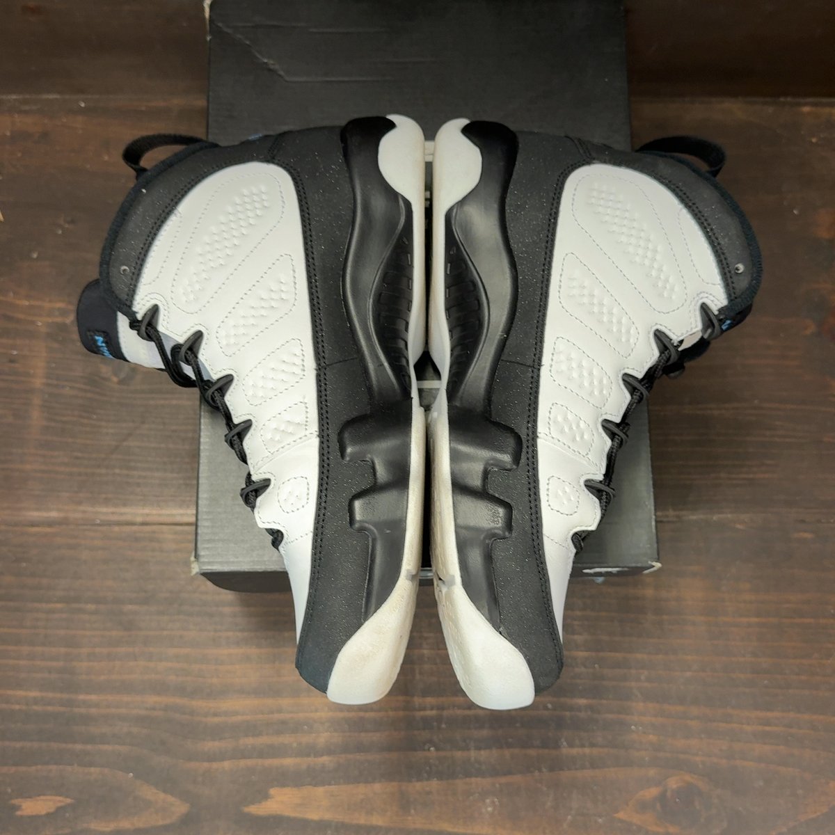Jordan 9 Retro University Blue (GS) Size 7Y (Pre-Owned) - aux