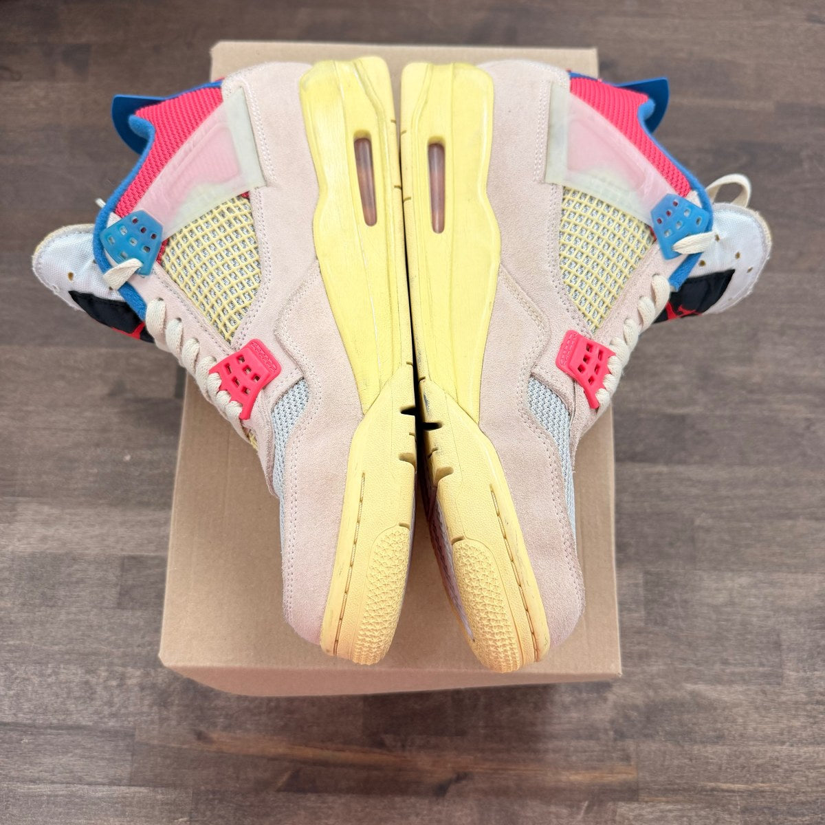 Jordan 4 Retro Union Guava Ice Size 9.5 (Pre-Owned) - Image 3