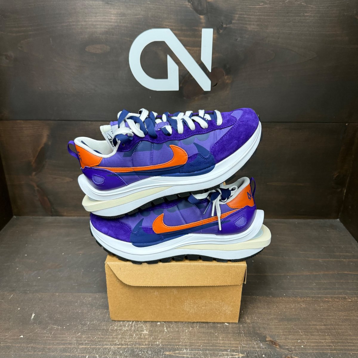 Nike Vaporwaffle sacai Dark Iris Size 8.5 (Pre-Owned) - front