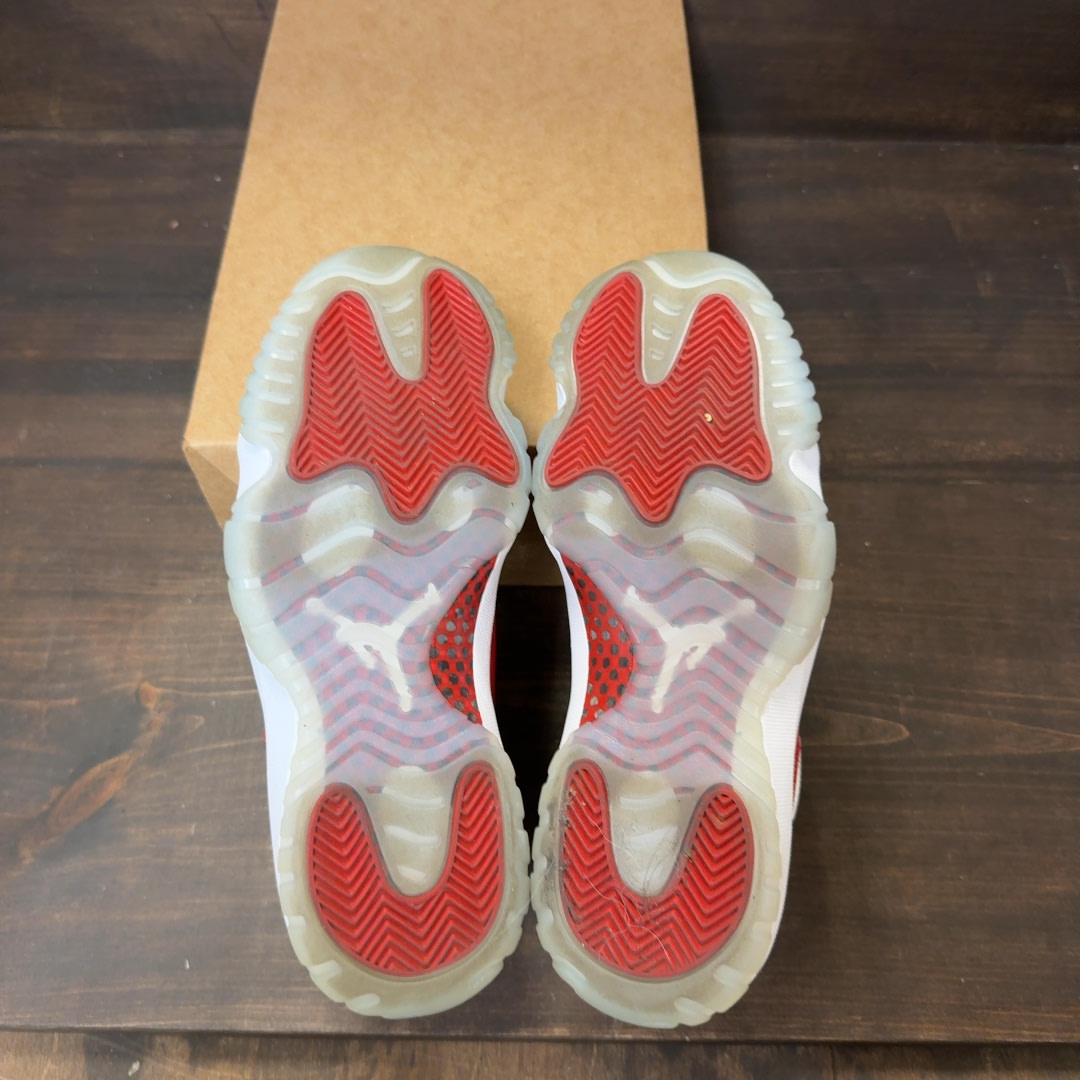 Jordan 11 Retro Cherry (2022) Size 7 (Pre-Owned) - Image 6