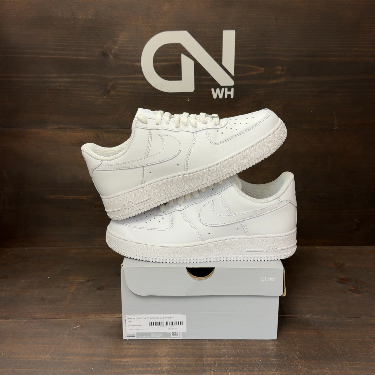 Nike Air Force 1 Low '07 White - Image 1