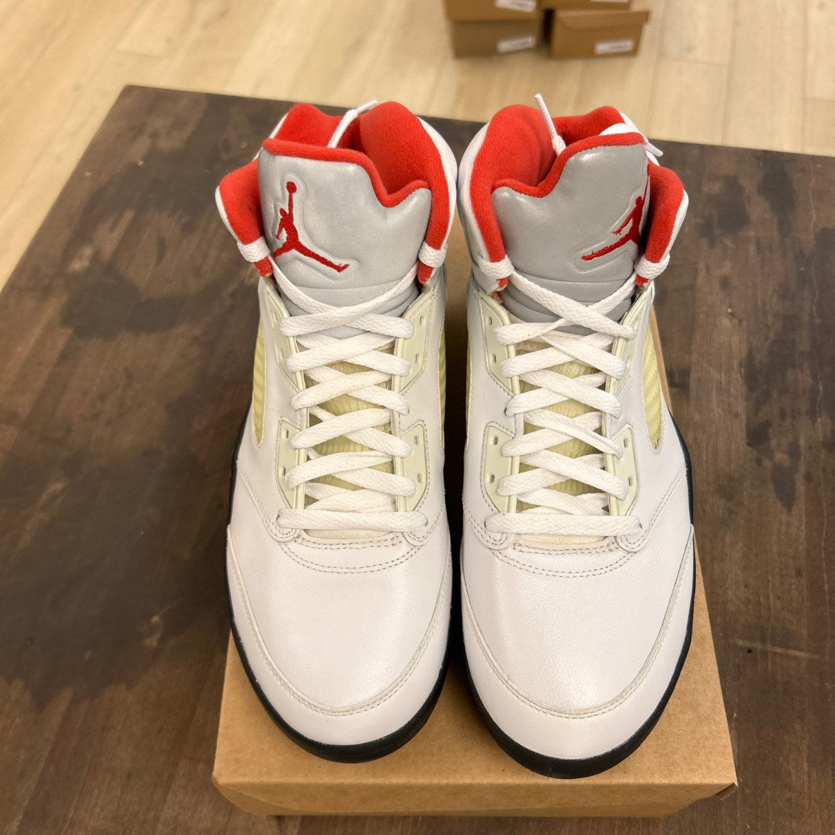 Jordan 5 Retro Fire Red Silver Tongue (2020) Size 10 (Pre-Owned) - Image 2