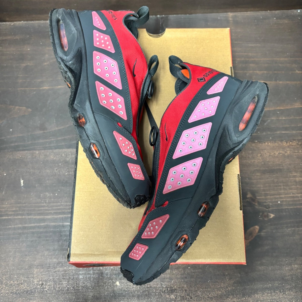Nike Air Max Sunder Gore-Tex Hyper Crimson (Women's) - Image 2
