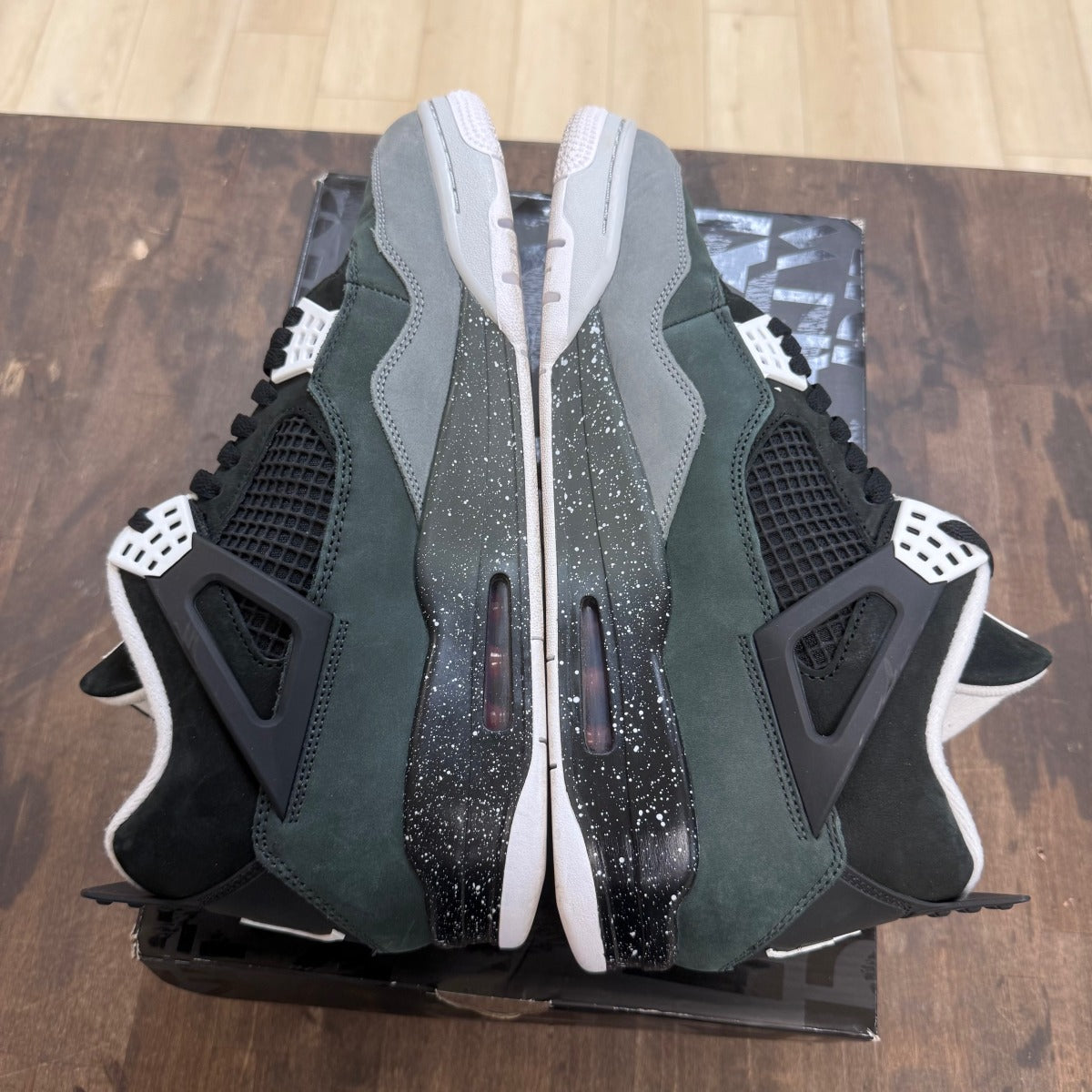 Jordan 4 Retro Fear (2024) - Image 7
