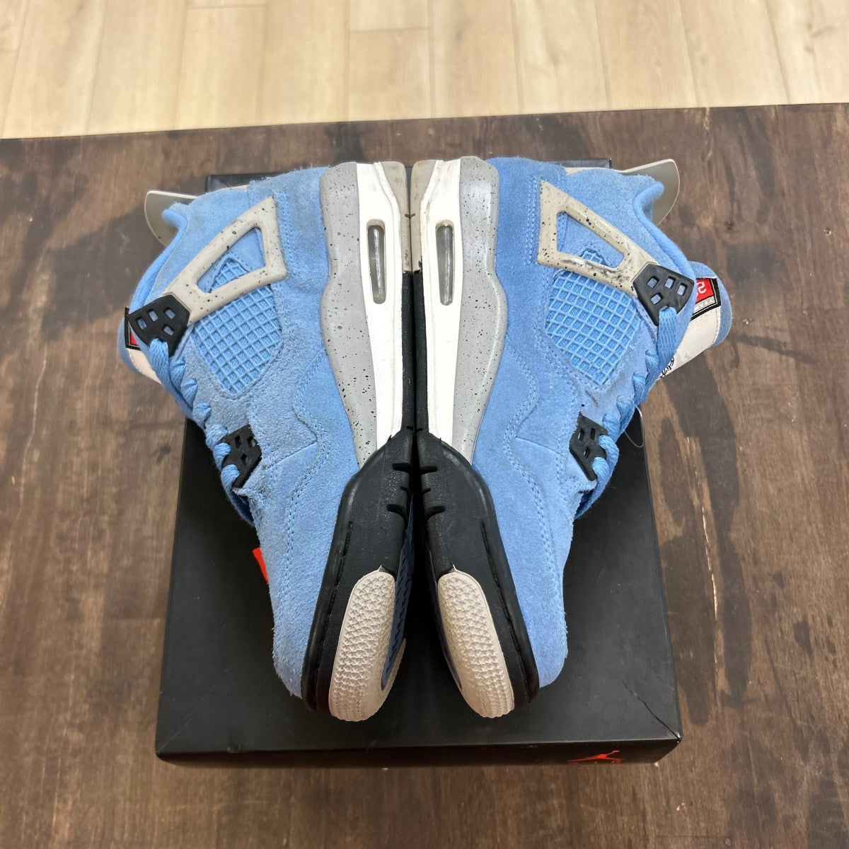 Jordan 4 Retro University Blue (GS) - Image 3