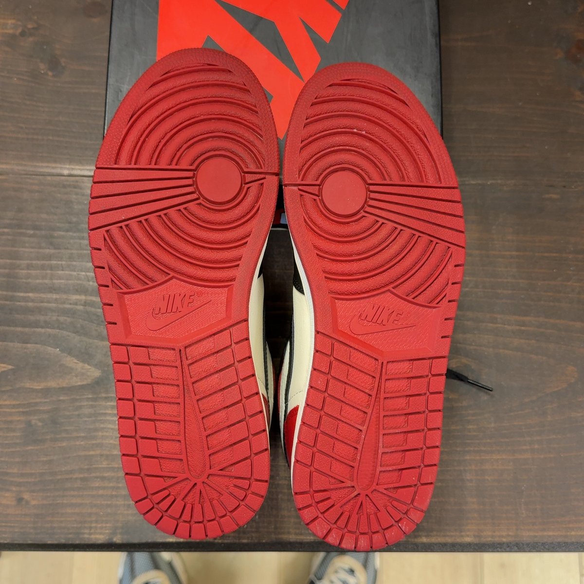 Jordan 1 Retro High Bred Toe Size 9 (Pre-Owned) - aux