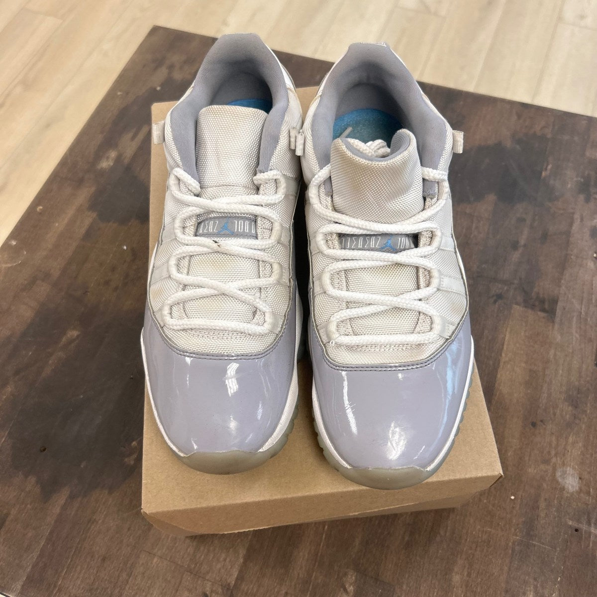Jordan 11 Retro Low Cement Grey Size 10 (Pre-Owned) - Image 2