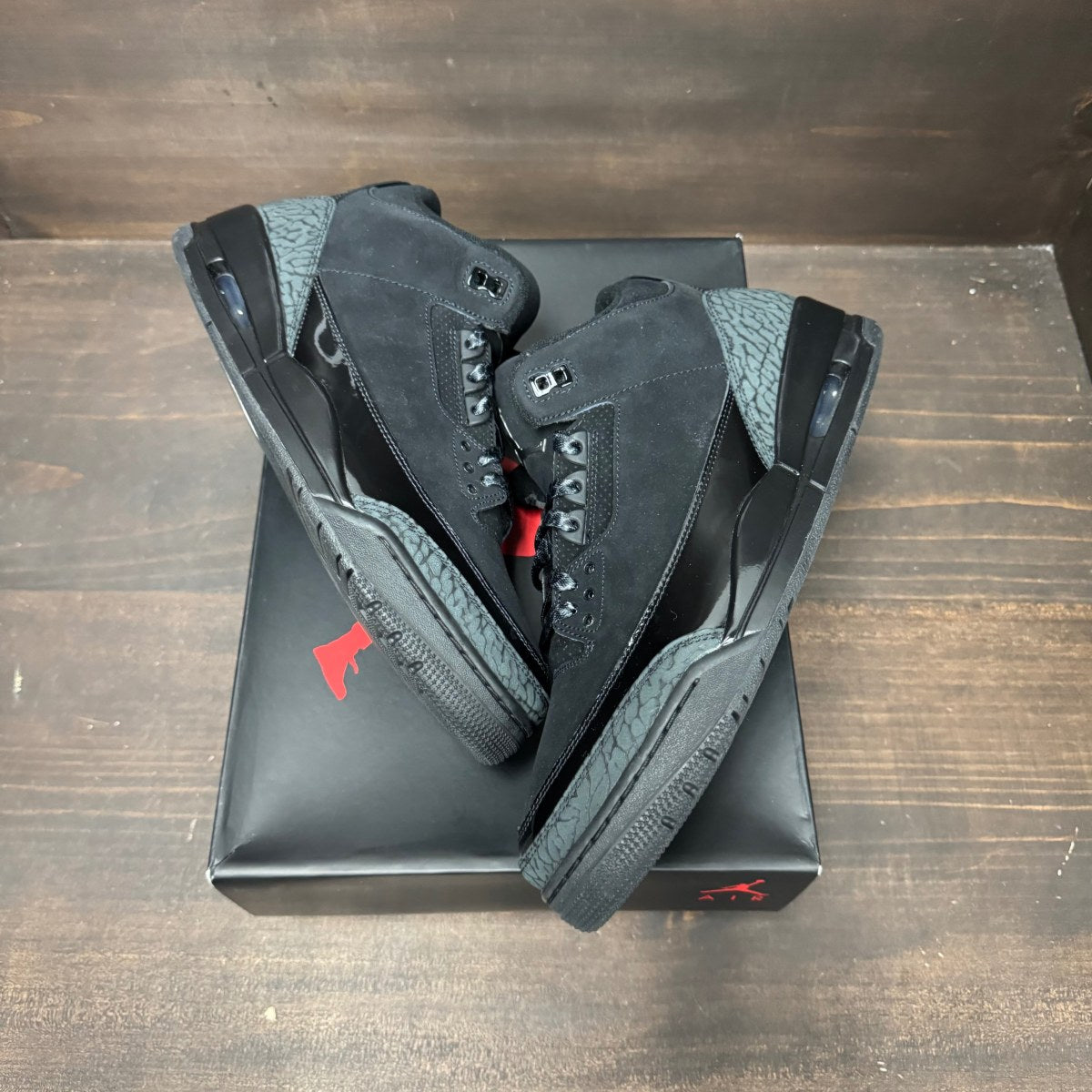Jordan 3 Retro Black Cat (2025) - Image 2