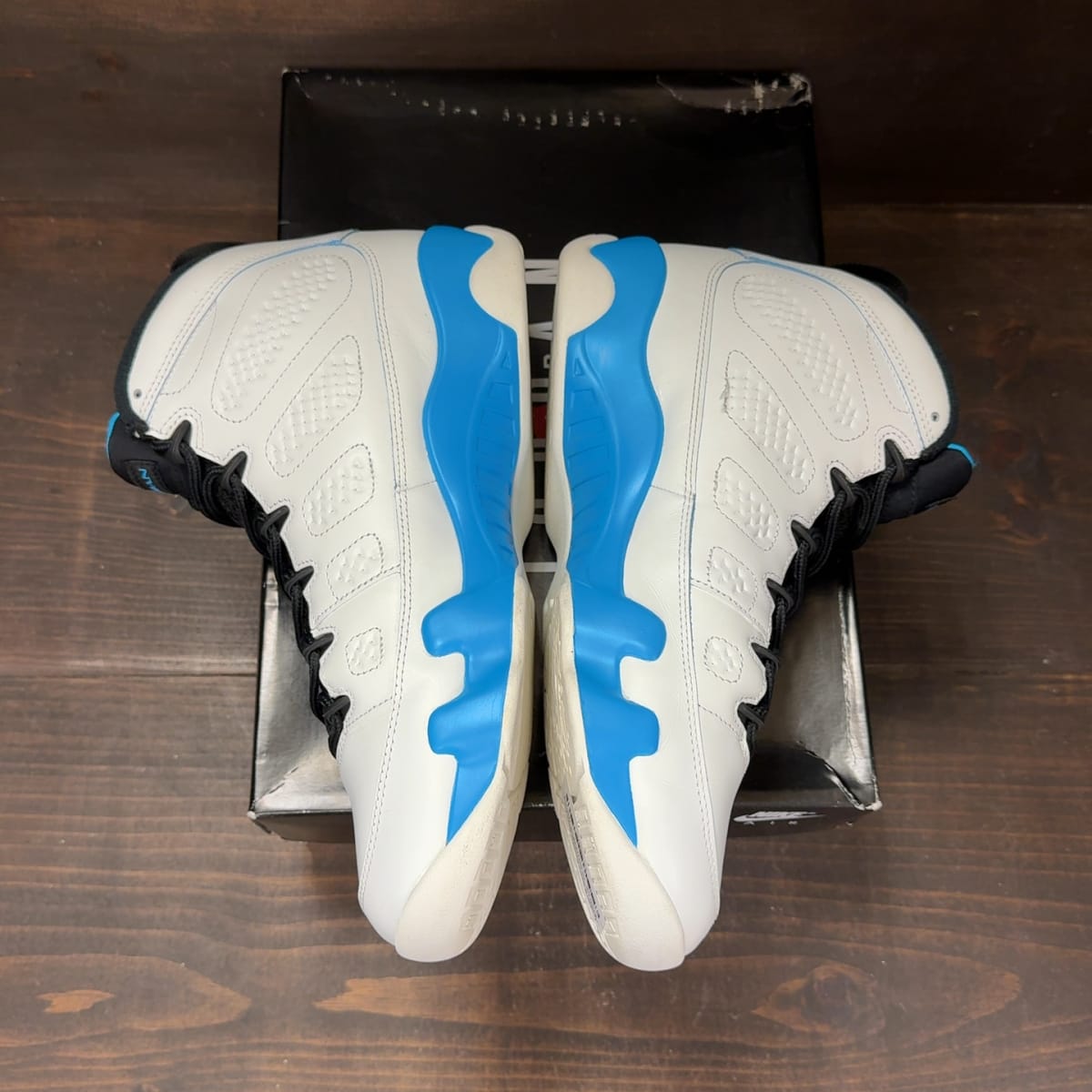 Jordan 9 Retro Powder Blue (2024) Size 10.5 (Pre-Owned) - aux