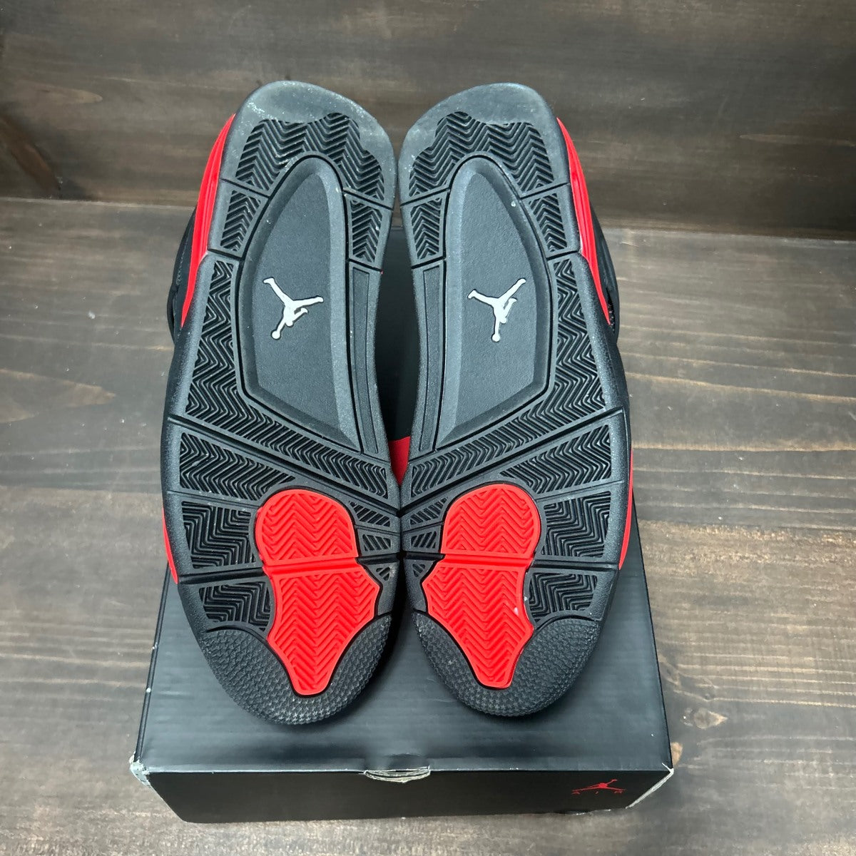 Jordan 4 Retro Red Thunder Size 11 (Pre-Owned) - Image 6