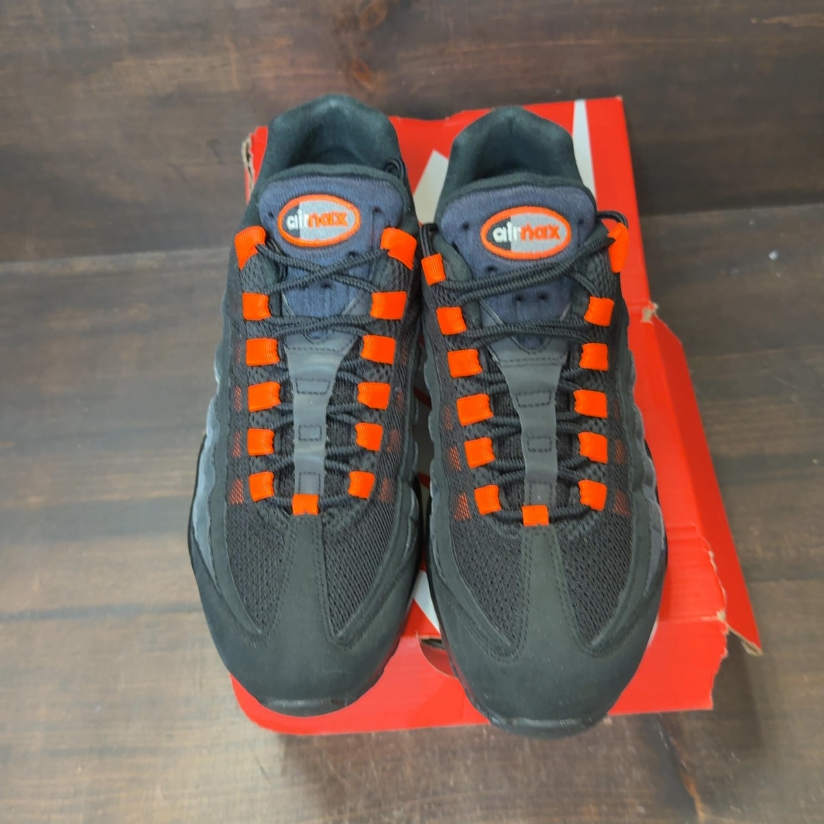 Nike Air Max 95 Black Hyper Crimson - Image 3