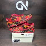 Nike SB Dunk Low The Wizard of Oz Poppy Field Size 9.5 (Pre-Owned)