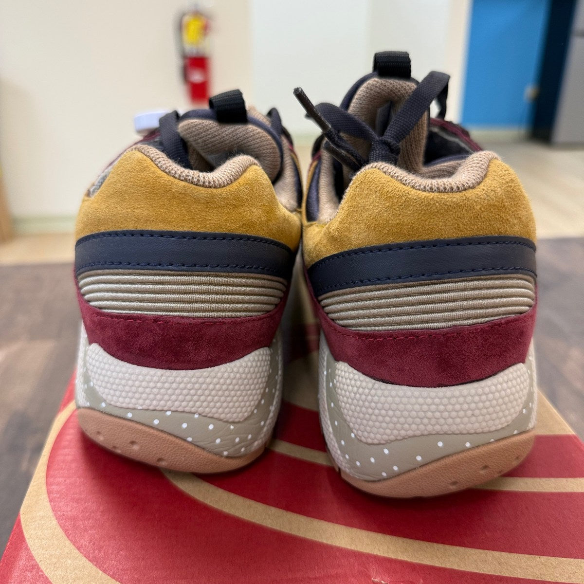BILLY's x Saucony Grid 9000 'Nippon' Size 9.5 (Pre-Owned) - Image 3