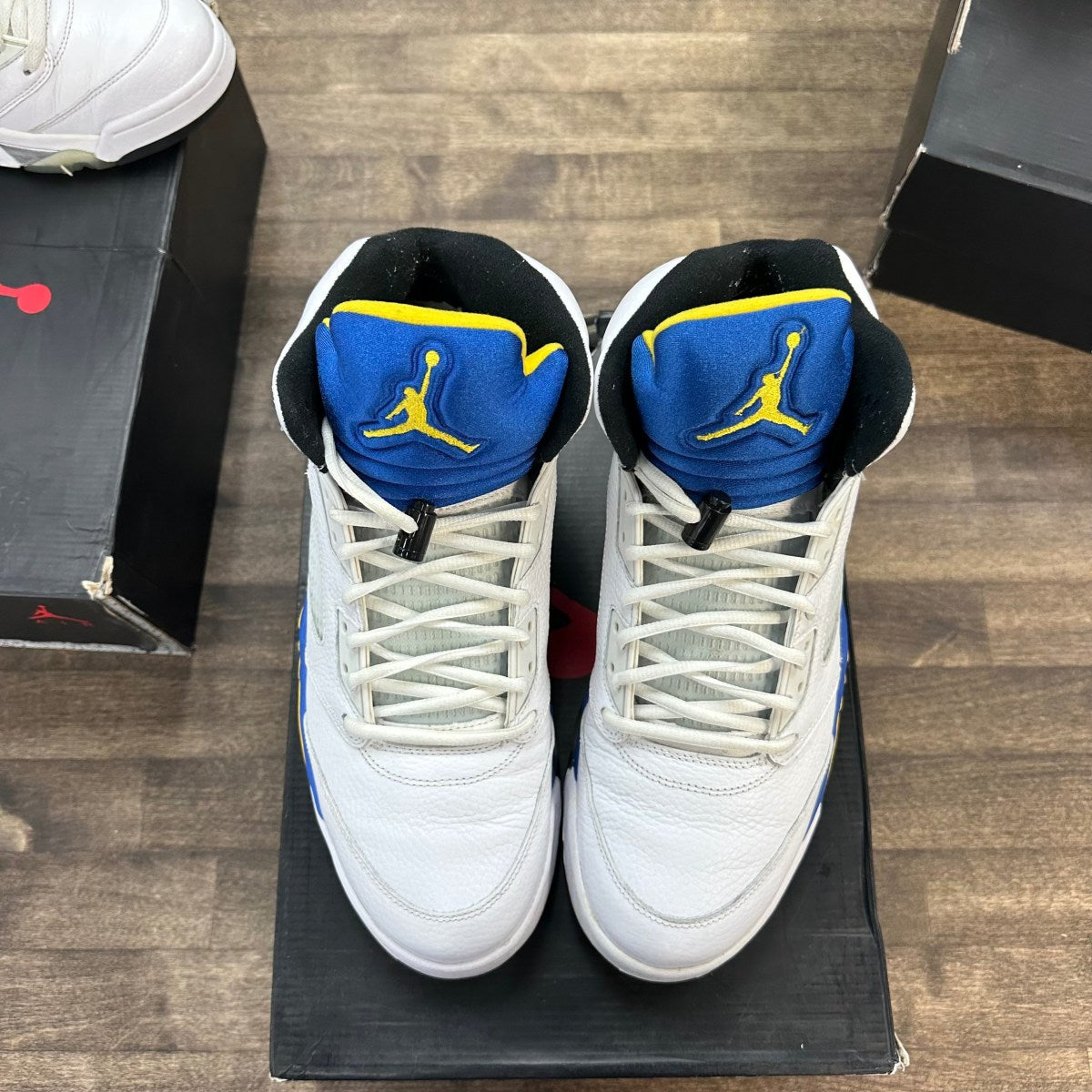 Jordan 5 Retro Laney (2013) - Image 2